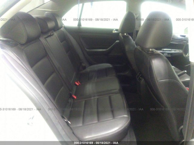 Photo 7 VIN: 3VWRJ7AJ2AM153169 - VOLKSWAGEN JETTA SEDAN 