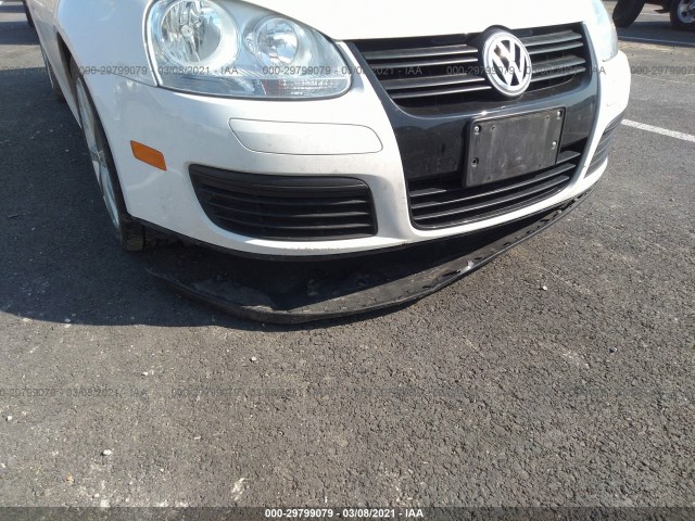 Photo 5 VIN: 3VWRJ7AJ6AM094403 - VOLKSWAGEN JETTA SEDAN 