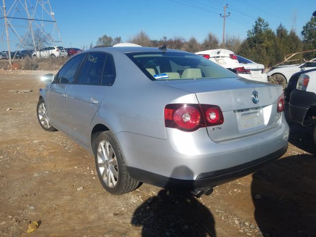 Photo 2 VIN: 3VWRJ7AJ7AM102606 - VOLKSWAGEN JETTA WOLF 