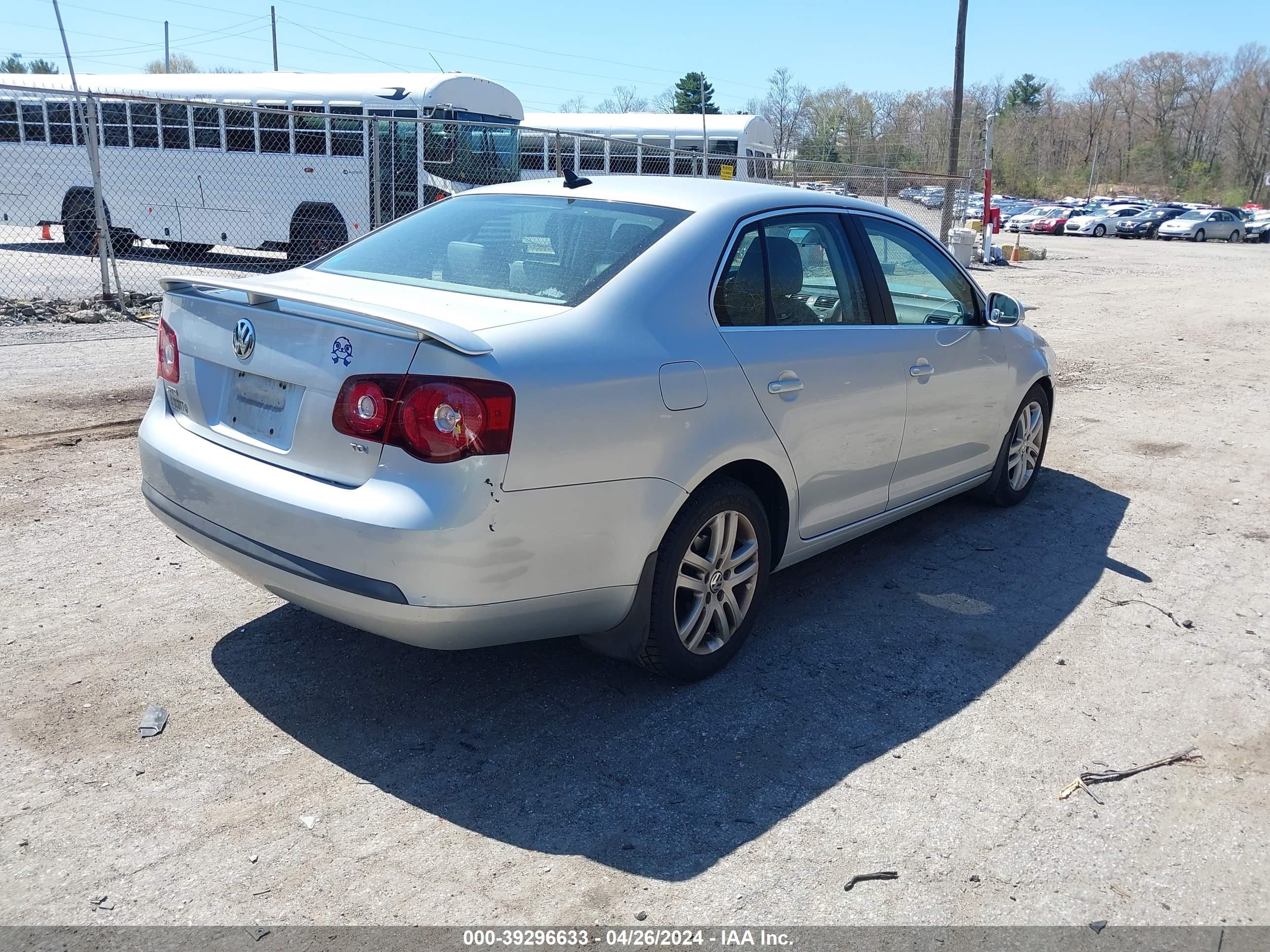 Photo 3 VIN: 3VWRL71K29M139741 - VOLKSWAGEN JETTA 