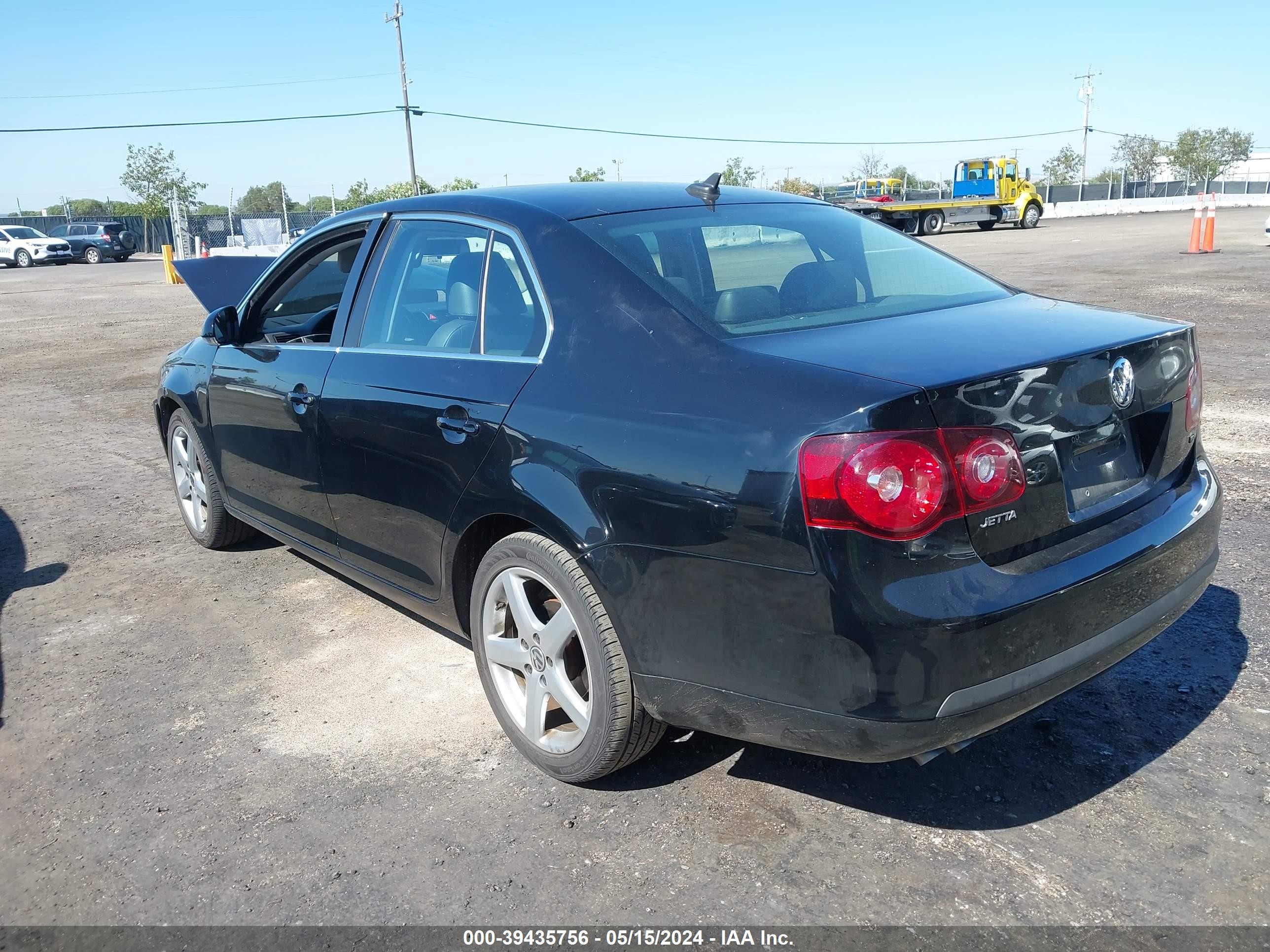 Photo 2 VIN: 3VWRL71K49M093717 - VOLKSWAGEN JETTA 