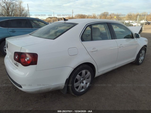 Photo 3 VIN: 3VWRL7AJ1AM175903 - VOLKSWAGEN JETTA SEDAN 