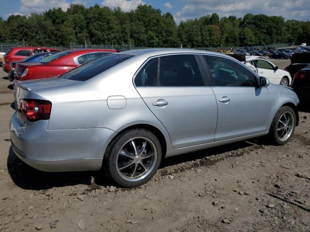 Photo 2 VIN: 3VWRL7AJ2AM136950 - VOLKSWAGEN JETTA TDI 