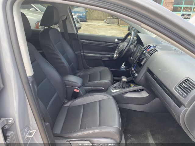 Photo 4 VIN: 3VWRL7AJ3AM023489 - VOLKSWAGEN JETTA SEDAN 