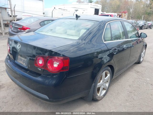 Photo 3 VIN: 3VWRL7AJ4AM112889 - VOLKSWAGEN JETTA 