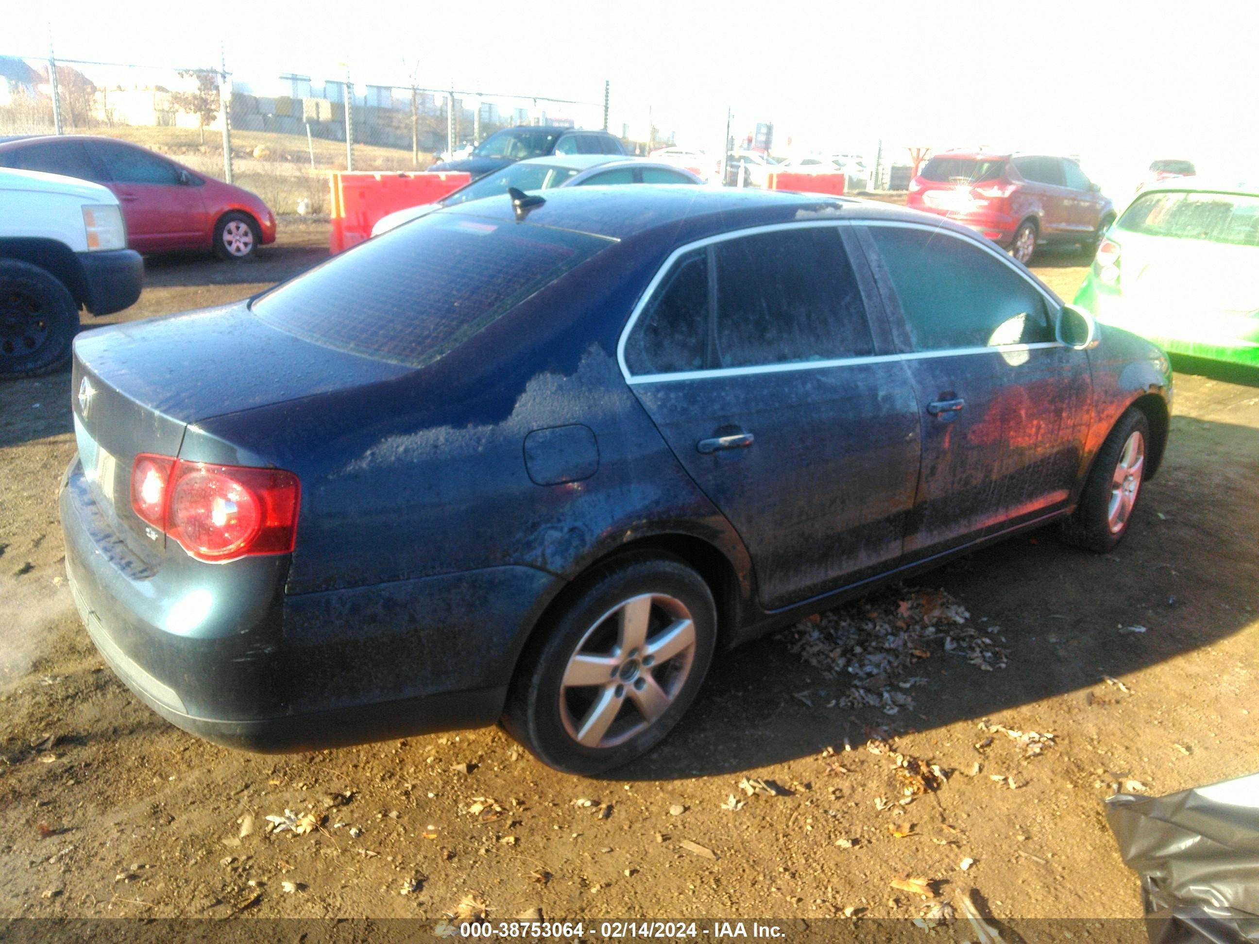 Photo 3 VIN: 3VWRM71K18M103261 - VOLKSWAGEN JETTA 