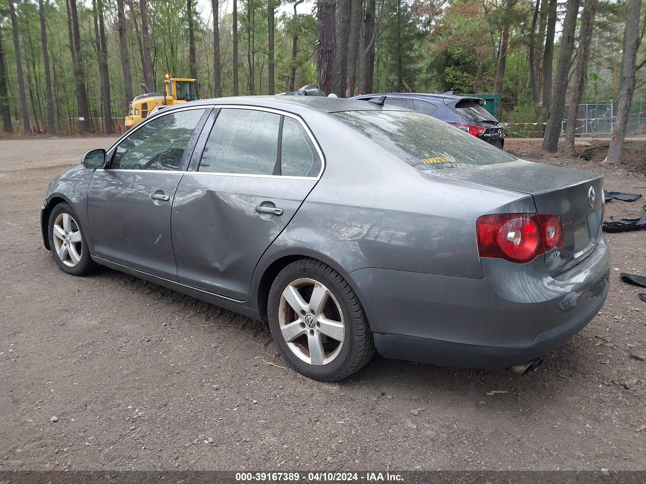 Photo 2 VIN: 3VWRM71K28M196081 - VOLKSWAGEN JETTA 