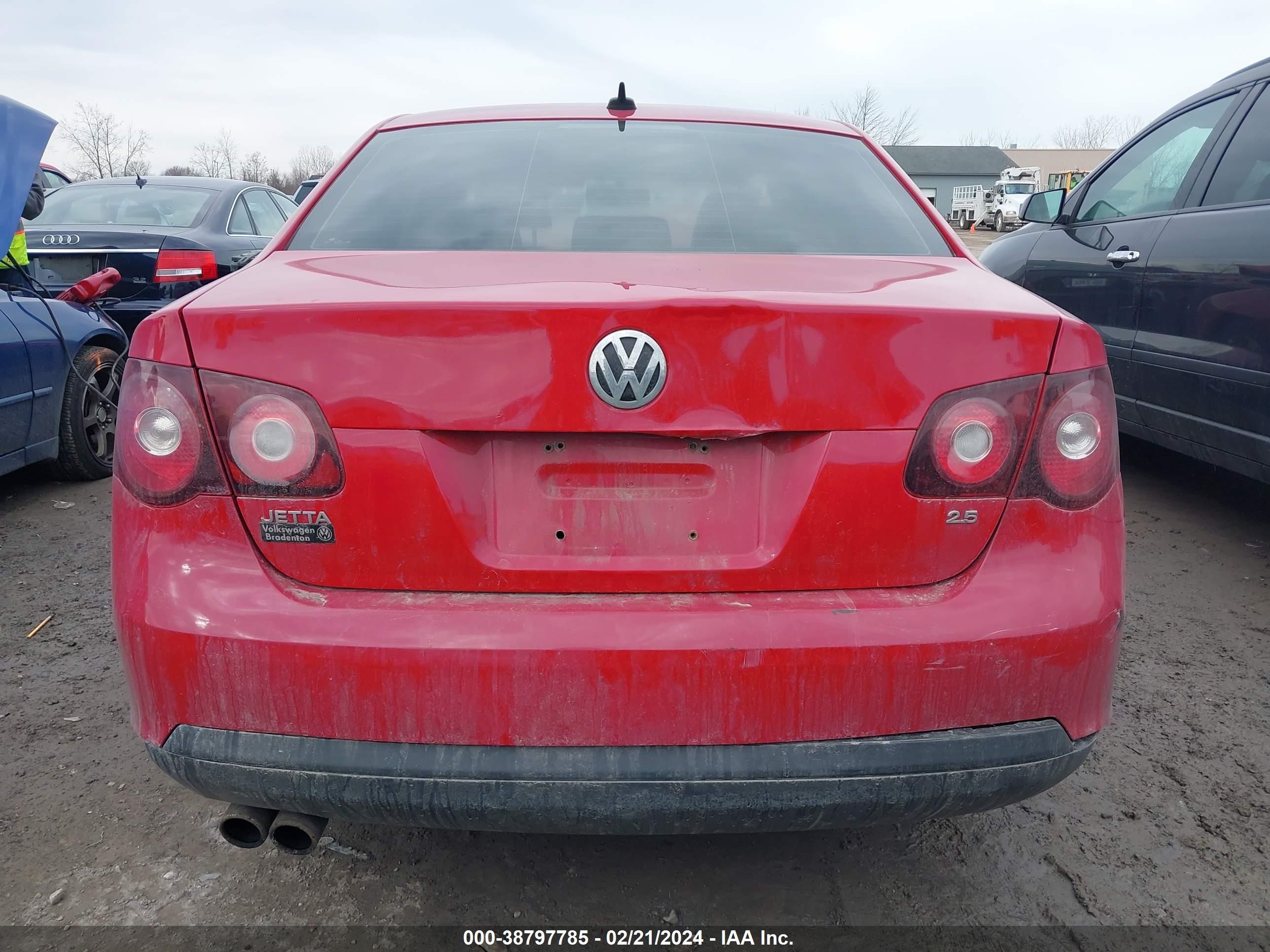 Photo 15 VIN: 3VWRM71K29M172784 - VOLKSWAGEN JETTA 