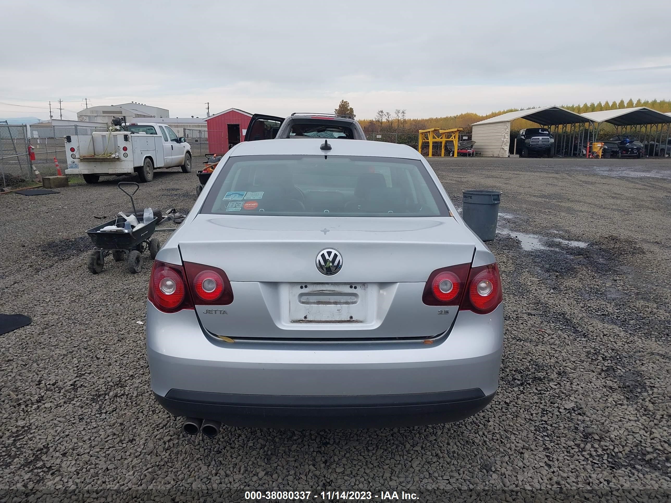 Photo 16 VIN: 3VWRM71K38M155815 - VOLKSWAGEN JETTA 