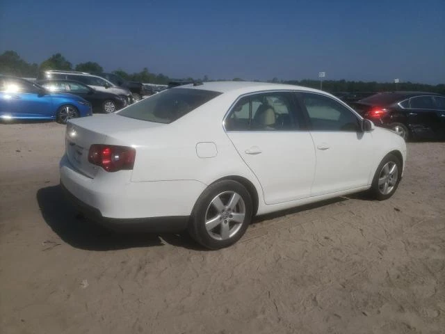 Photo 2 VIN: 3VWRM71K39M060141 - VOLKSWAGEN JETTA SE 