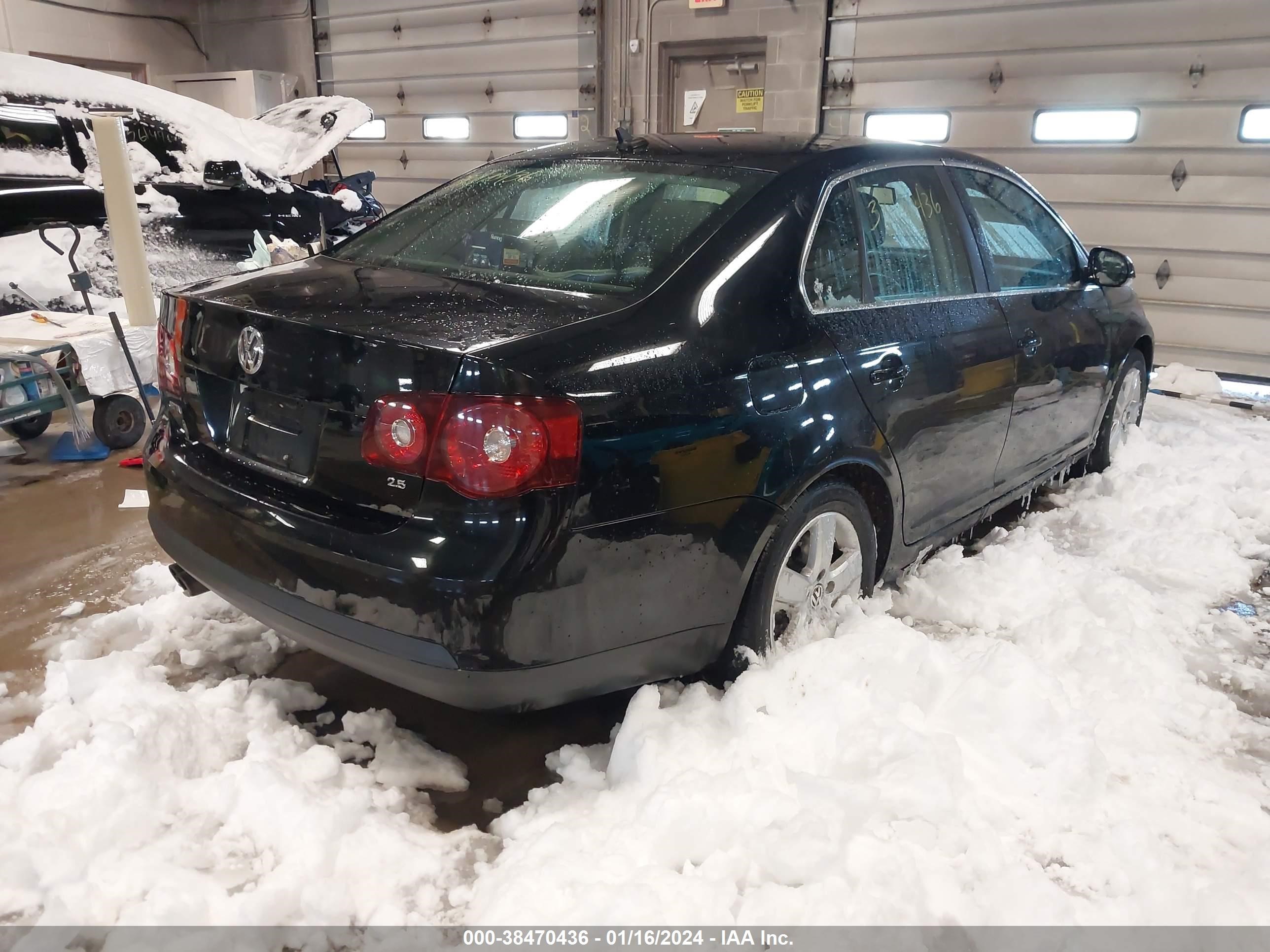 Photo 3 VIN: 3VWRM71K48M006524 - VOLKSWAGEN JETTA 