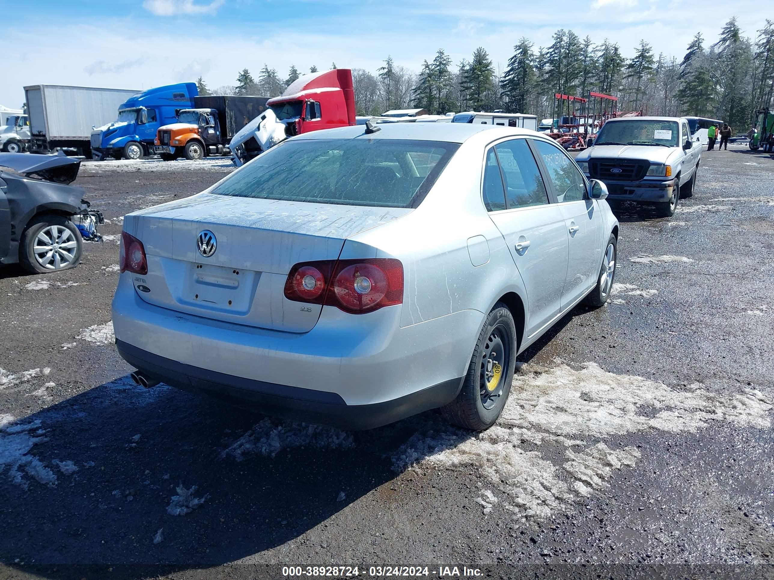 Photo 3 VIN: 3VWRM71K68M008016 - VOLKSWAGEN JETTA 