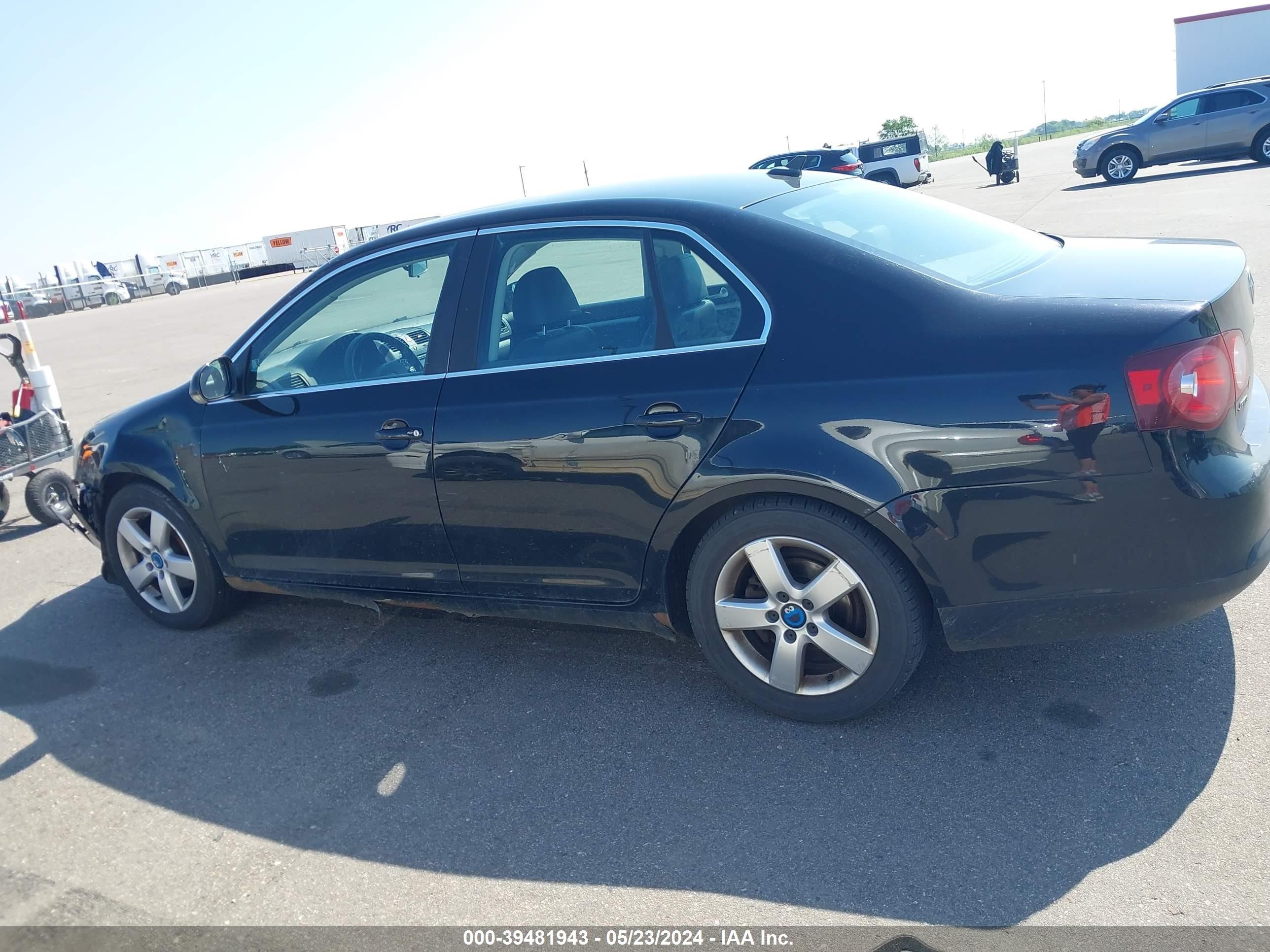 Photo 13 VIN: 3VWRM71K68M174312 - VOLKSWAGEN JETTA 