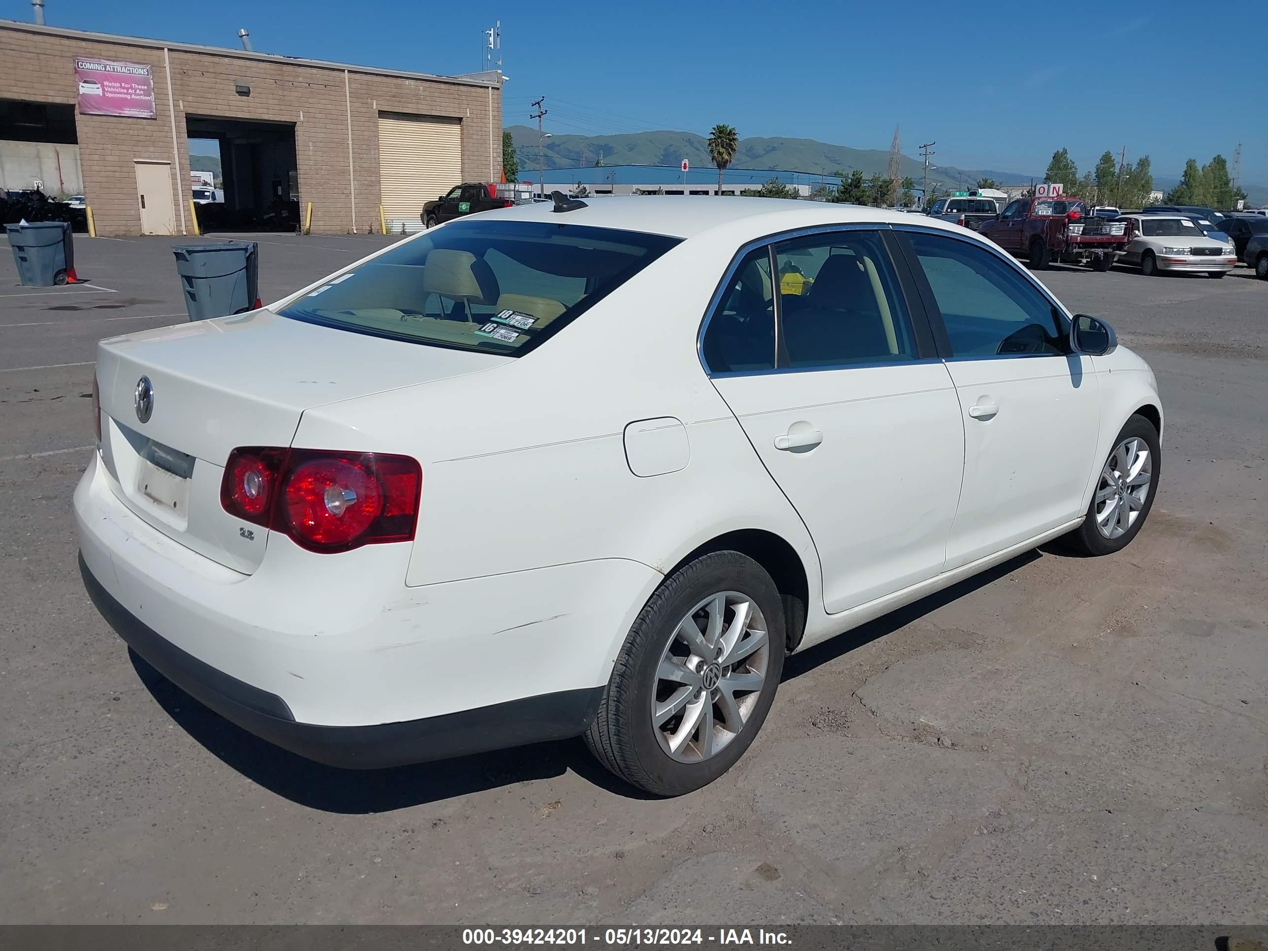 Photo 3 VIN: 3VWRM71K78M020577 - VOLKSWAGEN JETTA 