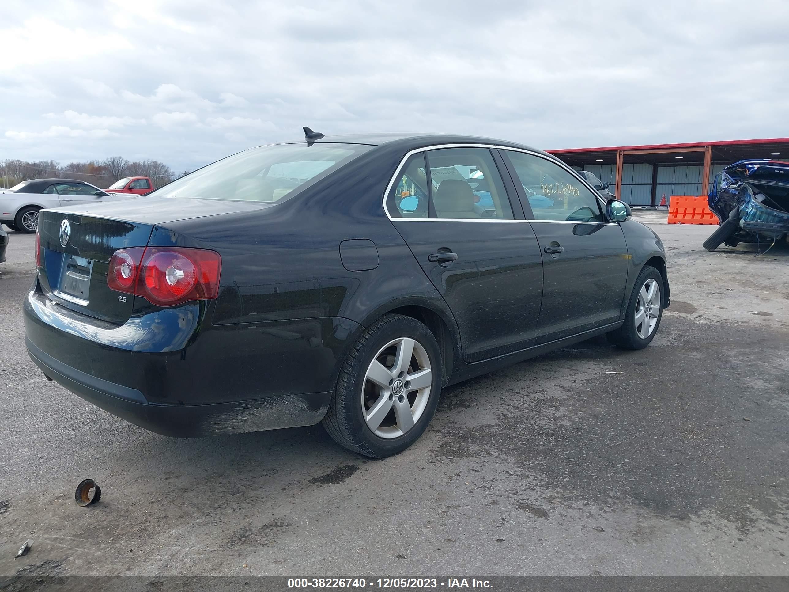 Photo 3 VIN: 3VWRM71K78M046080 - VOLKSWAGEN JETTA 