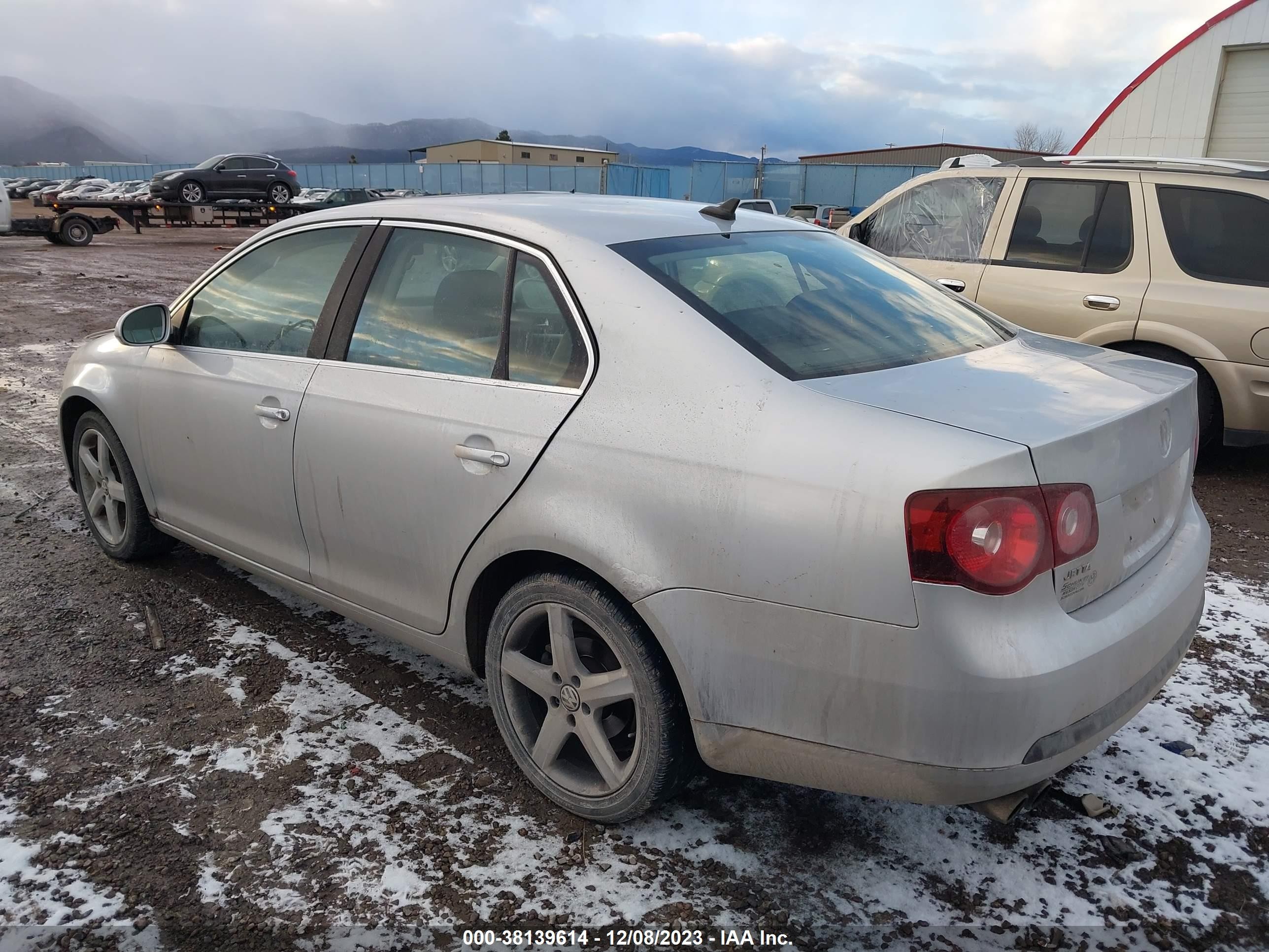 Photo 2 VIN: 3VWRM71K78M155414 - VOLKSWAGEN JETTA 