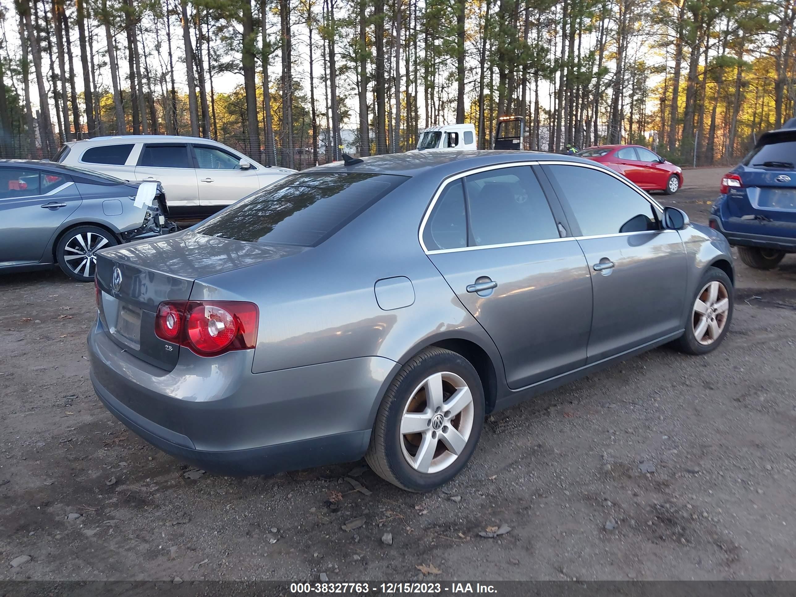 Photo 3 VIN: 3VWRM71K79M173929 - VOLKSWAGEN JETTA 