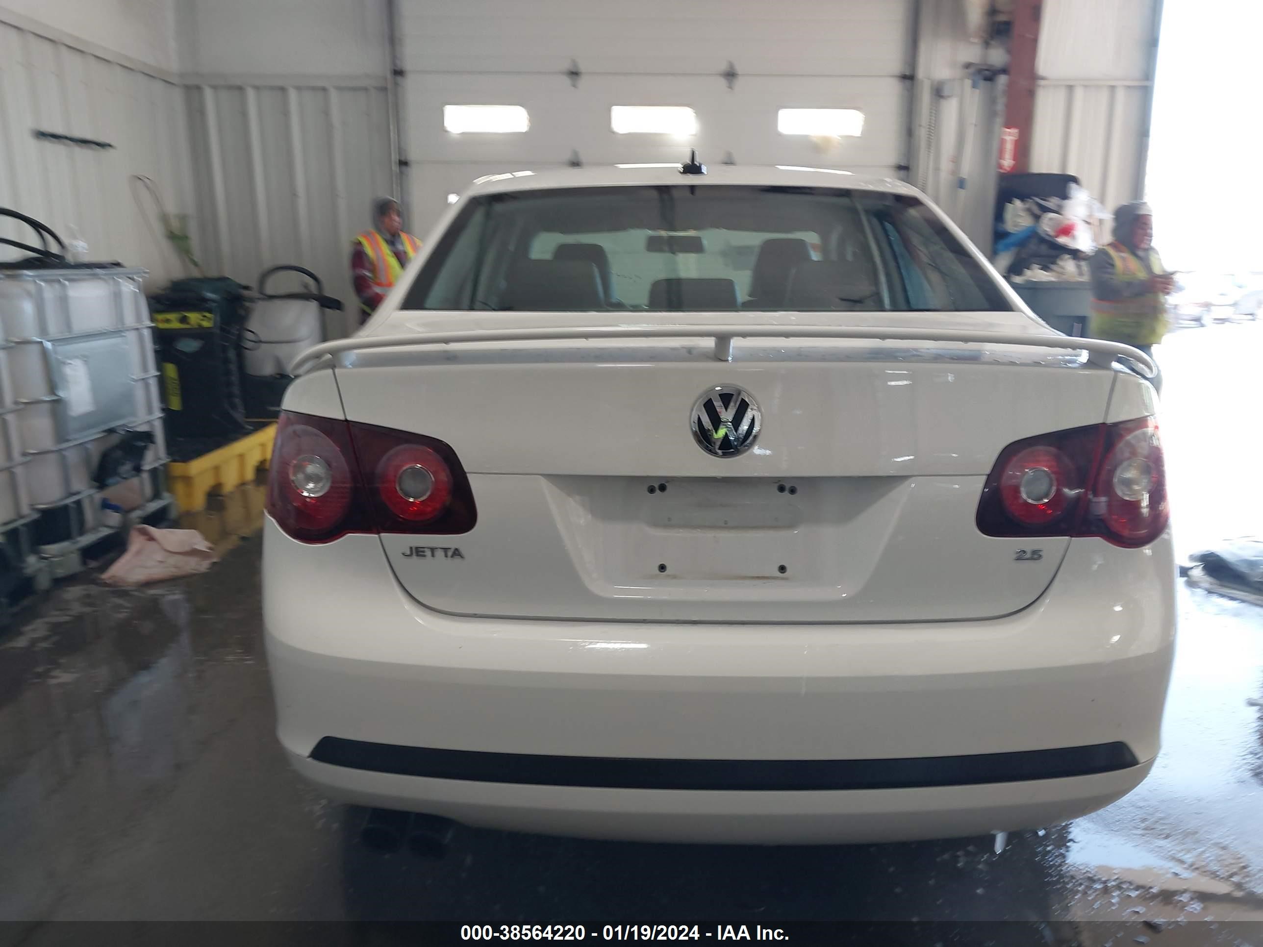 Photo 16 VIN: 3VWRM81K09M077257 - VOLKSWAGEN JETTA 