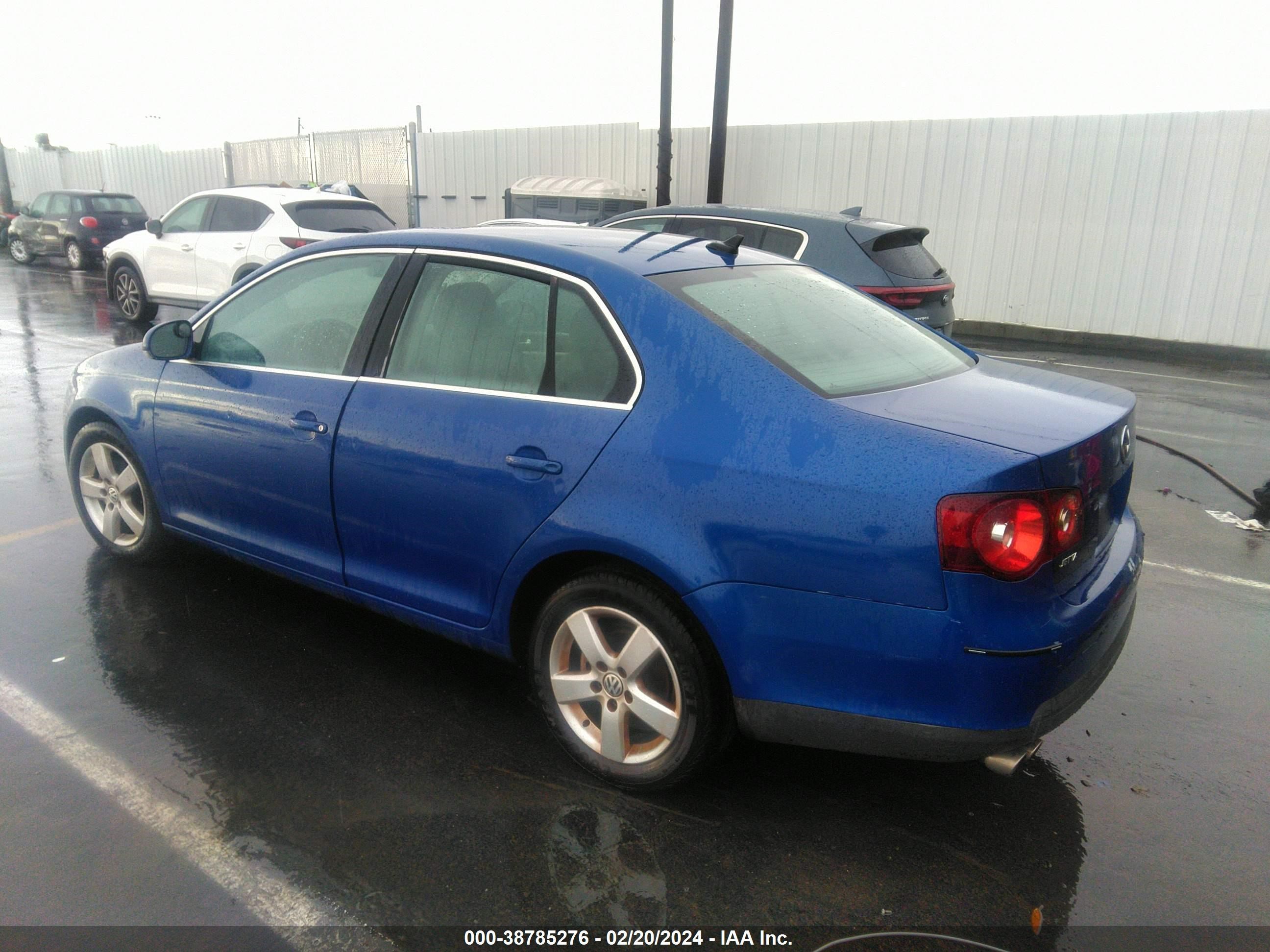 Photo 2 VIN: 3VWRM81K38M095492 - VOLKSWAGEN JETTA 