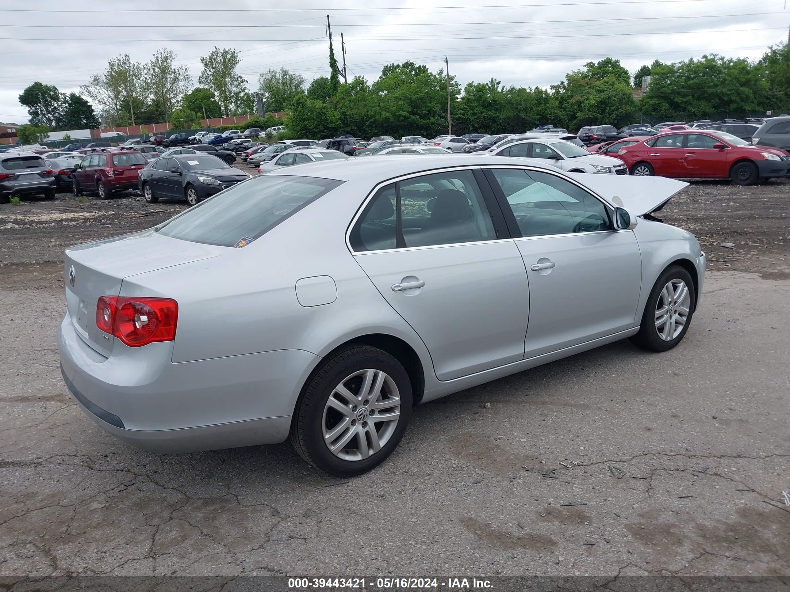 Photo 3 VIN: 3VWRT71K96M029880 - VOLKSWAGEN JETTA 