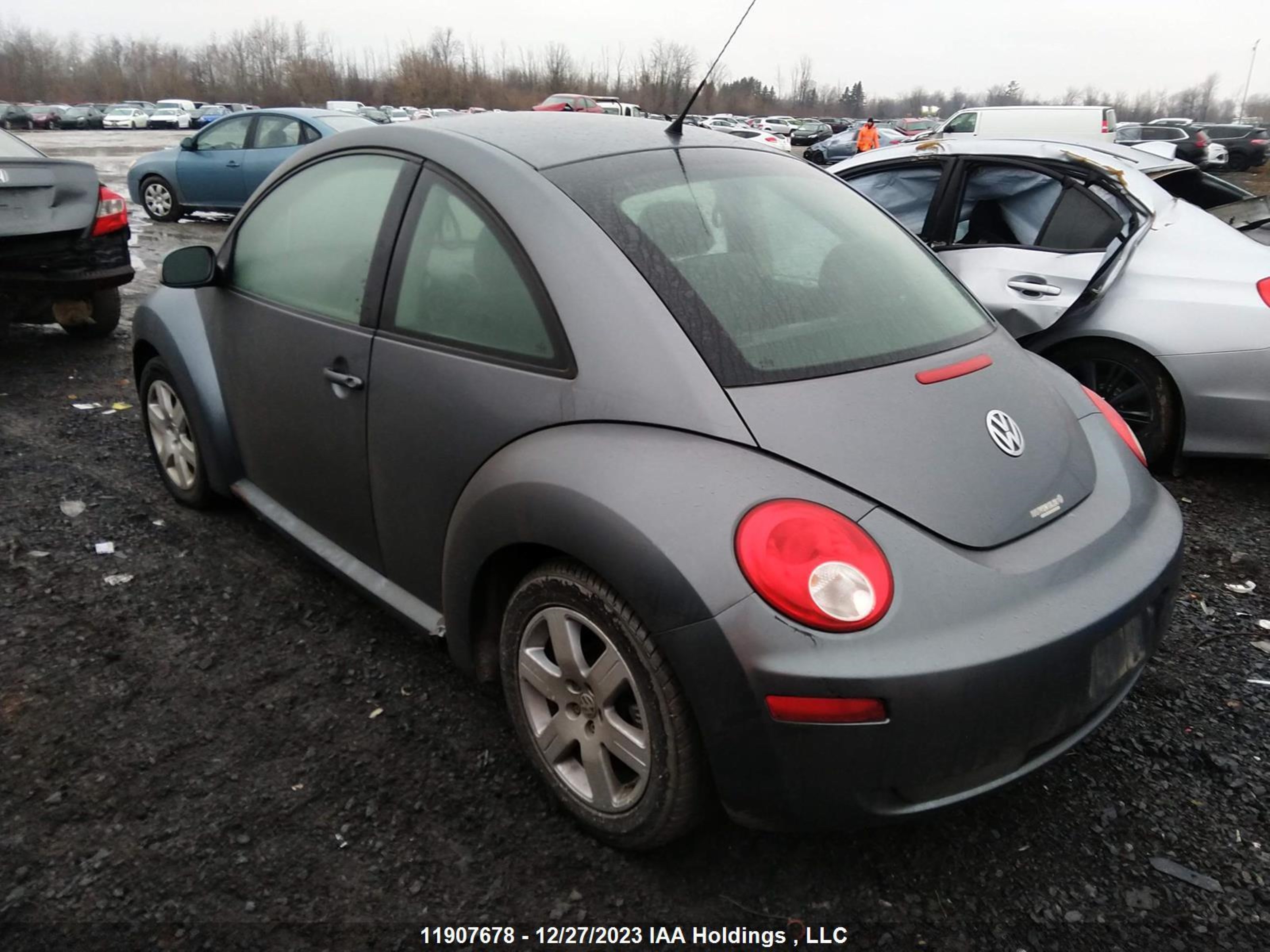 Photo 2 VIN: 3VWRW21C57M520080 - VOLKSWAGEN BEETLE 