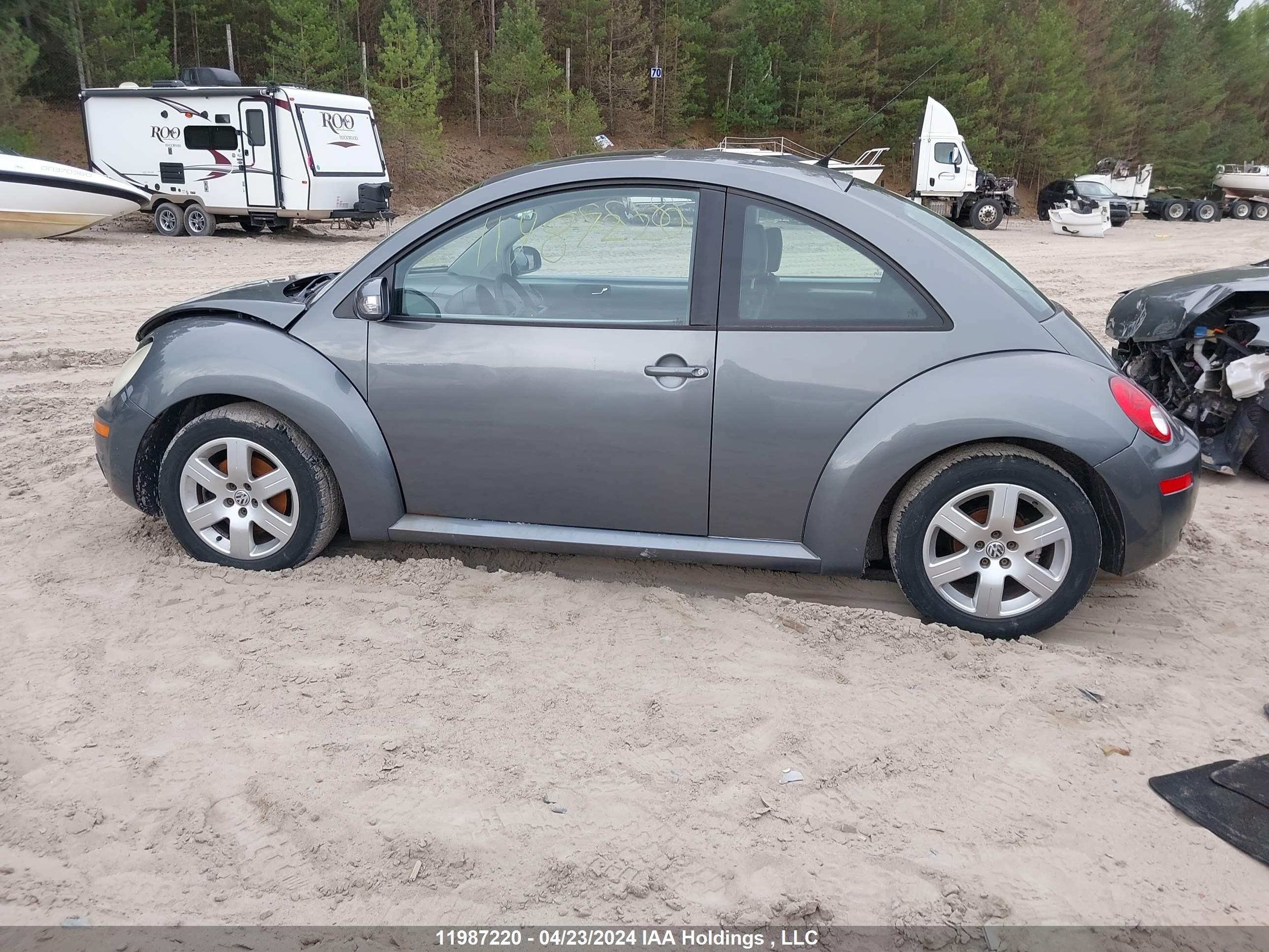 Photo 13 VIN: 3VWRW21C97M501340 - VOLKSWAGEN BEETLE 