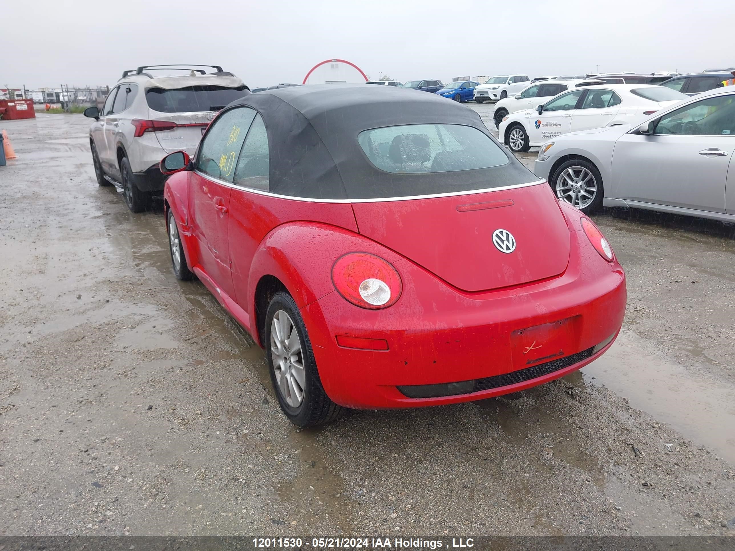 Photo 2 VIN: 3VWRW2AL1AM002250 - VOLKSWAGEN BEETLE 