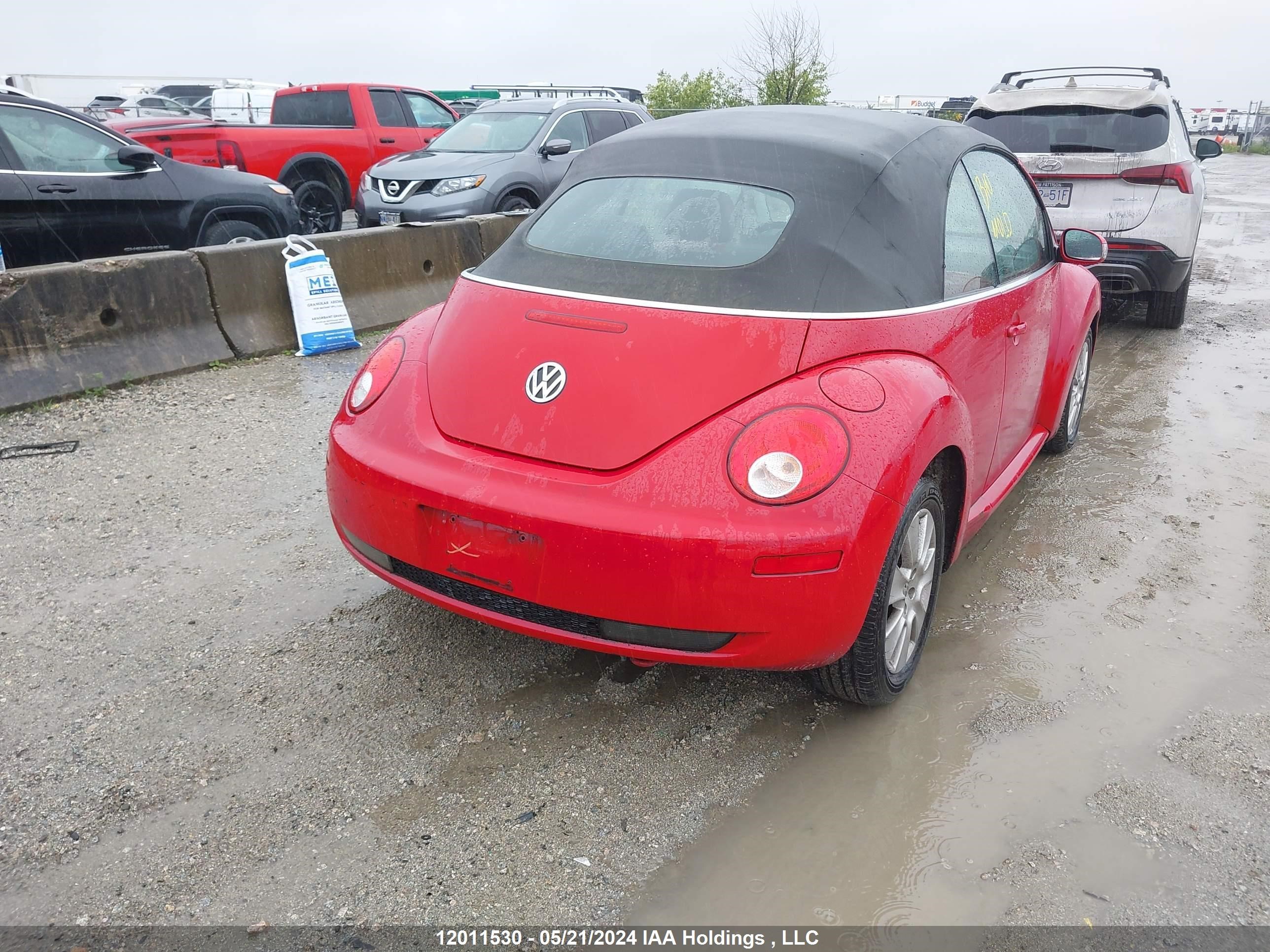 Photo 3 VIN: 3VWRW2AL1AM002250 - VOLKSWAGEN BEETLE 