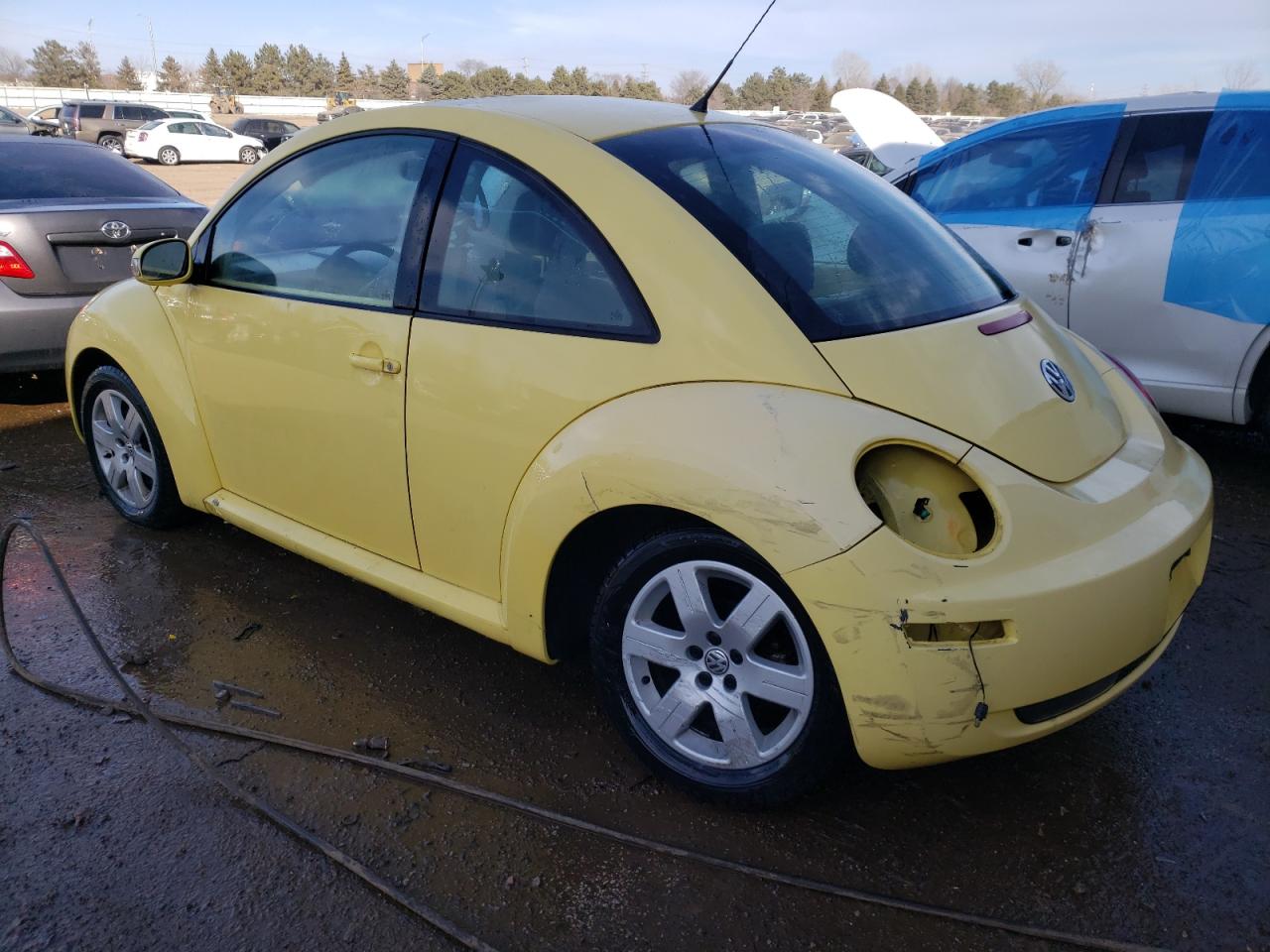 Photo 1 VIN: 3VWRW31C27M515845 - VOLKSWAGEN BEETLE 