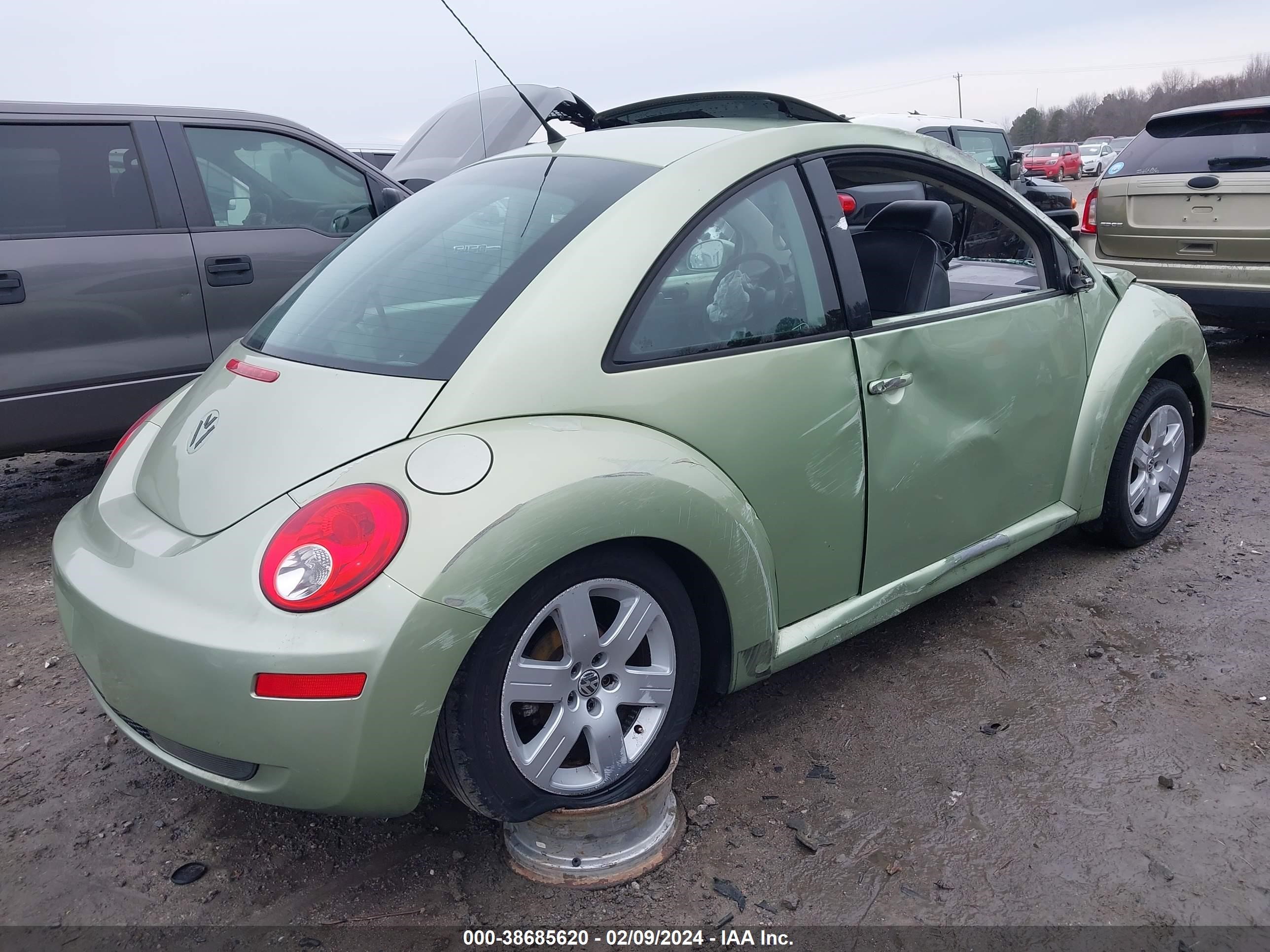 Photo 3 VIN: 3VWRW31C37M514378 - VOLKSWAGEN BEETLE 