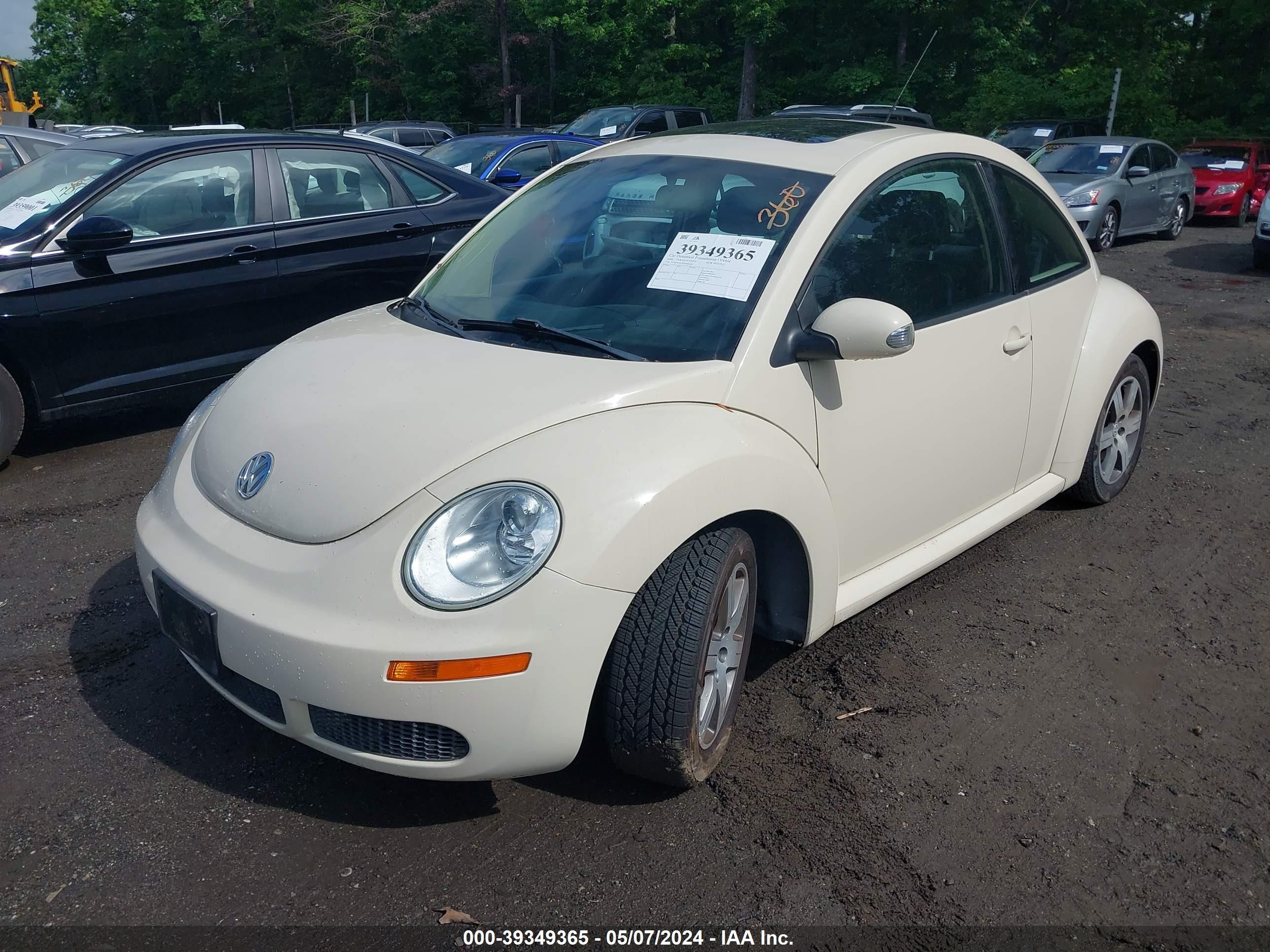 Photo 1 VIN: 3VWRW31C46M409136 - VOLKSWAGEN BEETLE 