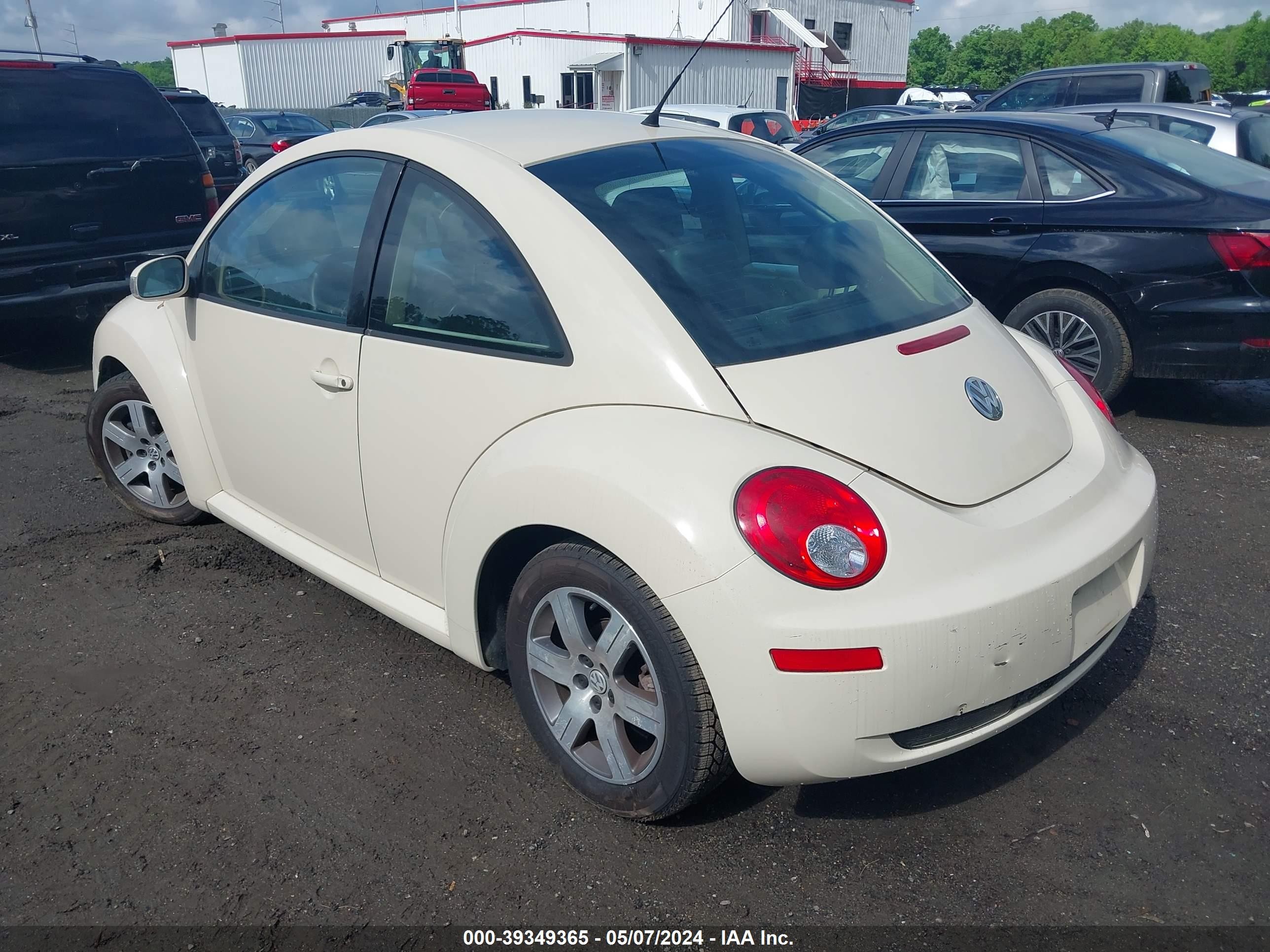 Photo 2 VIN: 3VWRW31C46M409136 - VOLKSWAGEN BEETLE 