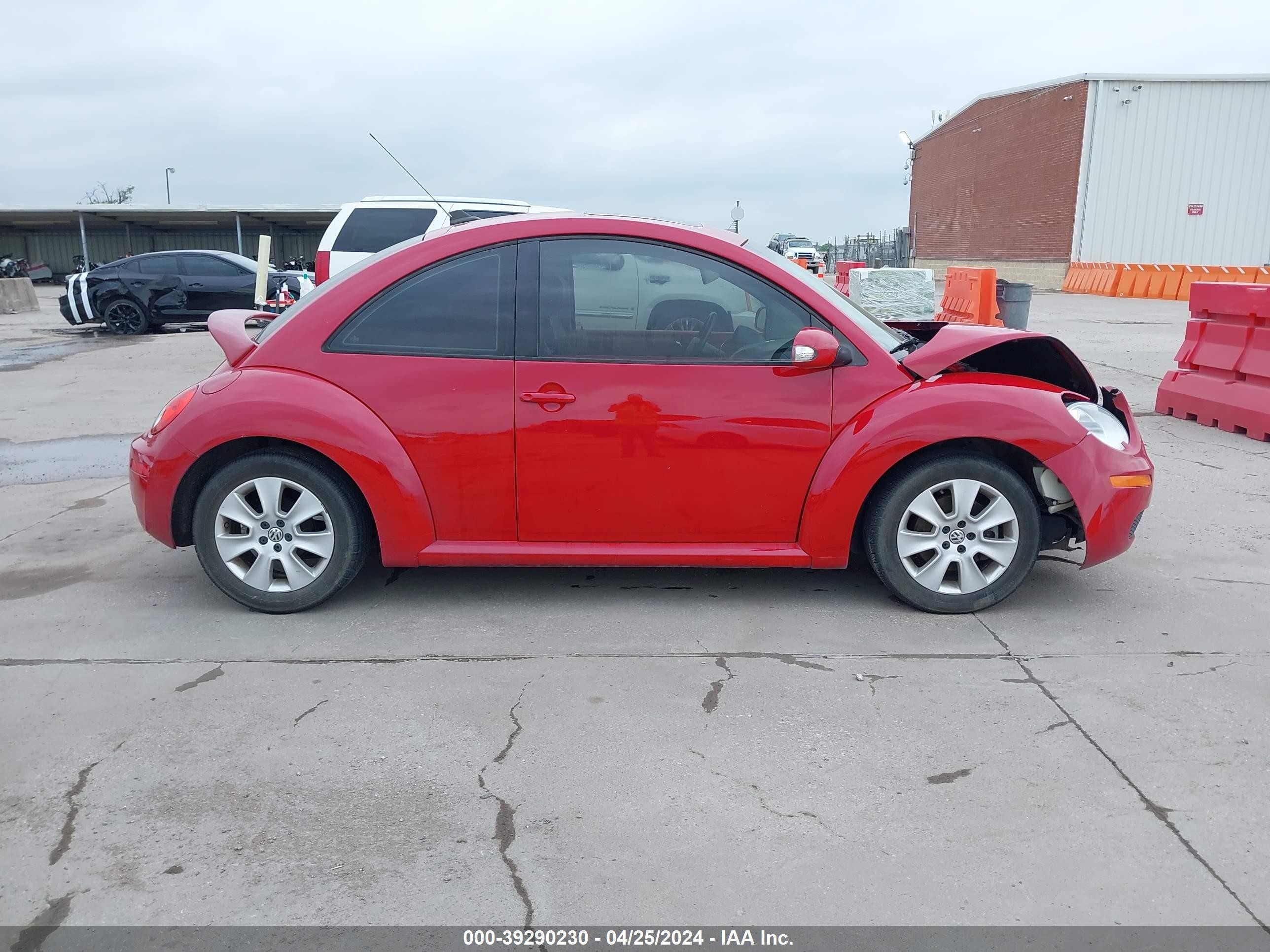 Photo 12 VIN: 3VWRW31C69M517987 - VOLKSWAGEN BEETLE 