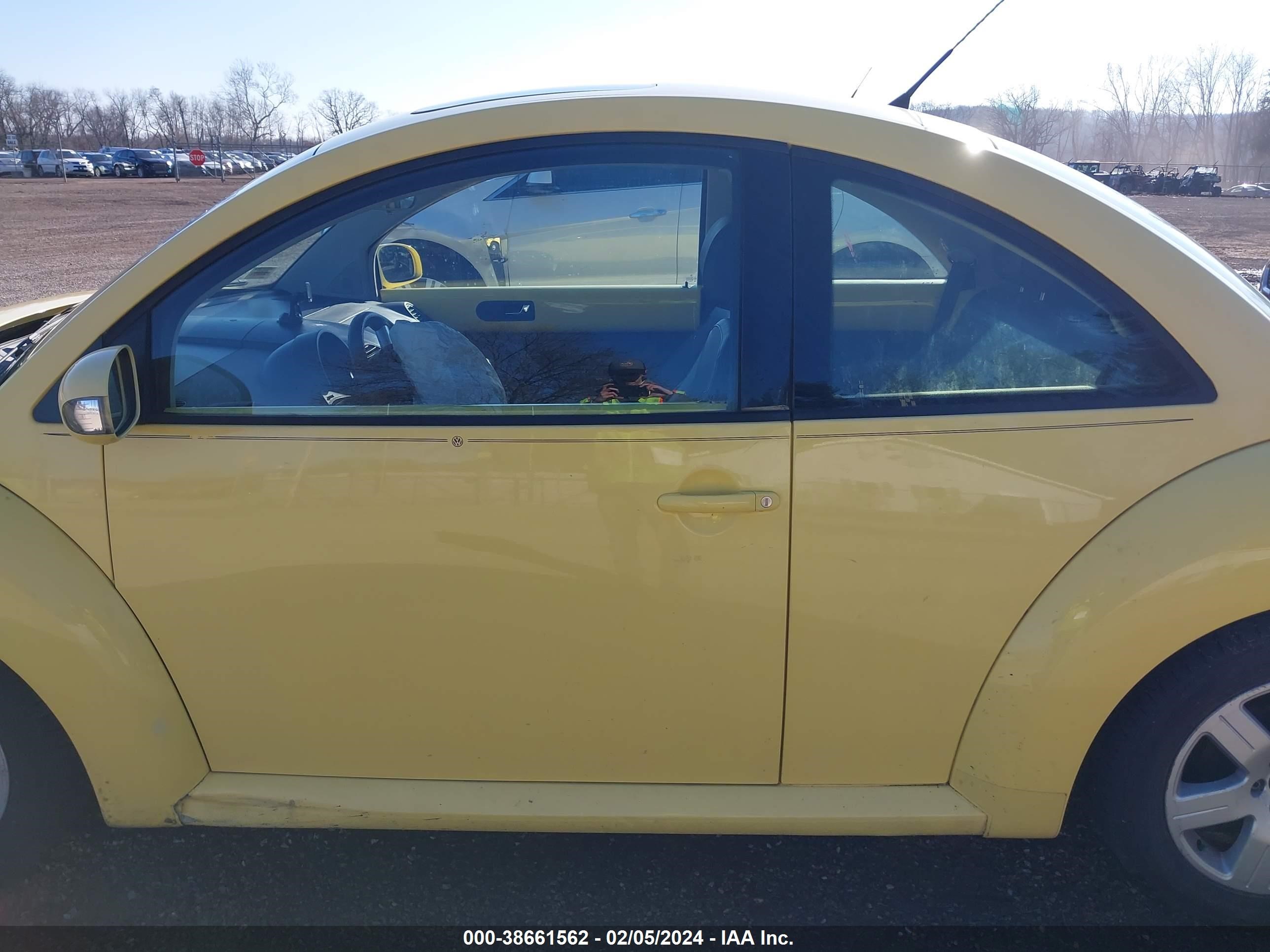 Photo 13 VIN: 3VWRW31C97M519665 - VOLKSWAGEN BEETLE 