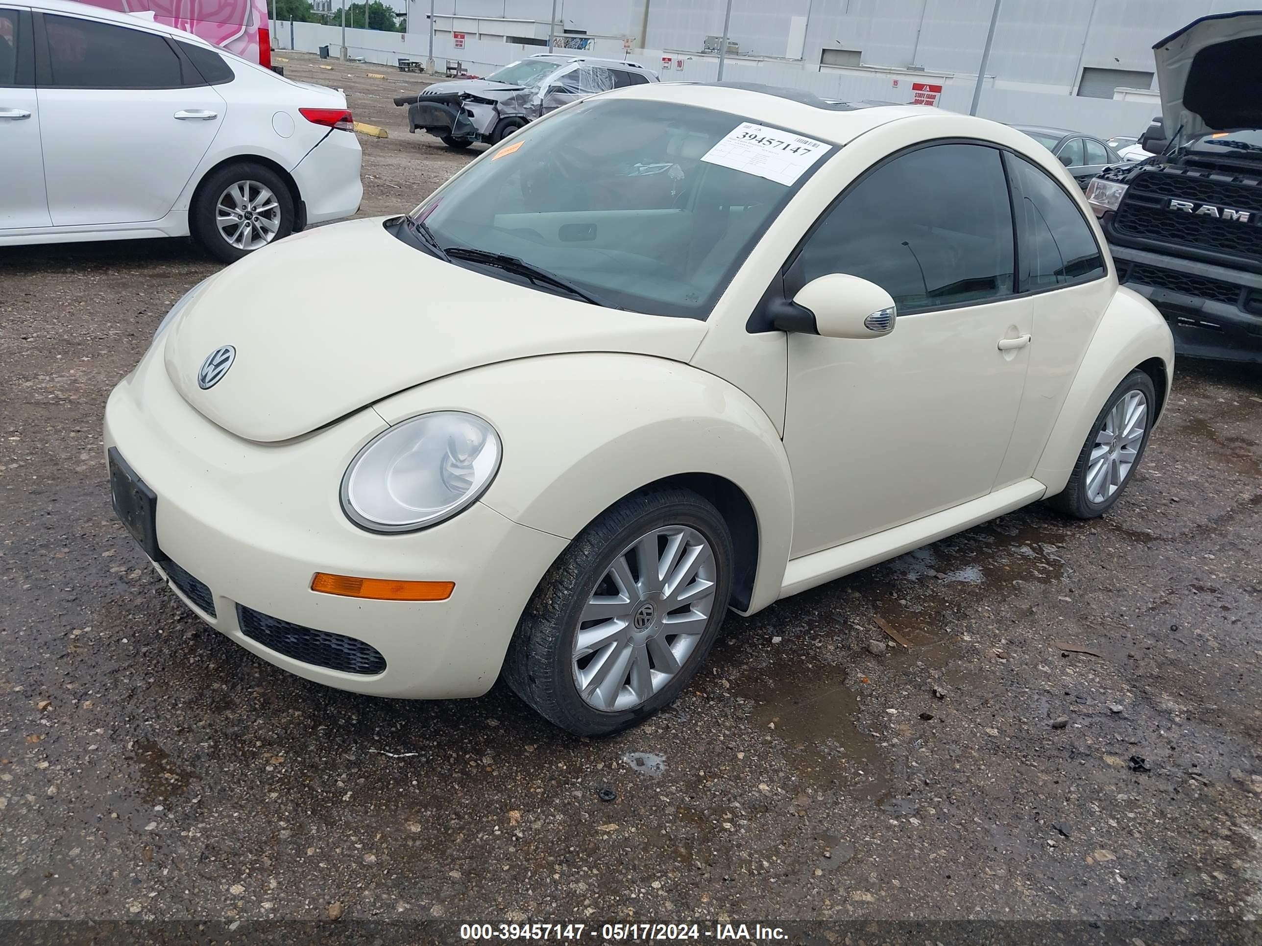 Photo 1 VIN: 3VWRW31C98M523278 - VOLKSWAGEN BEETLE 