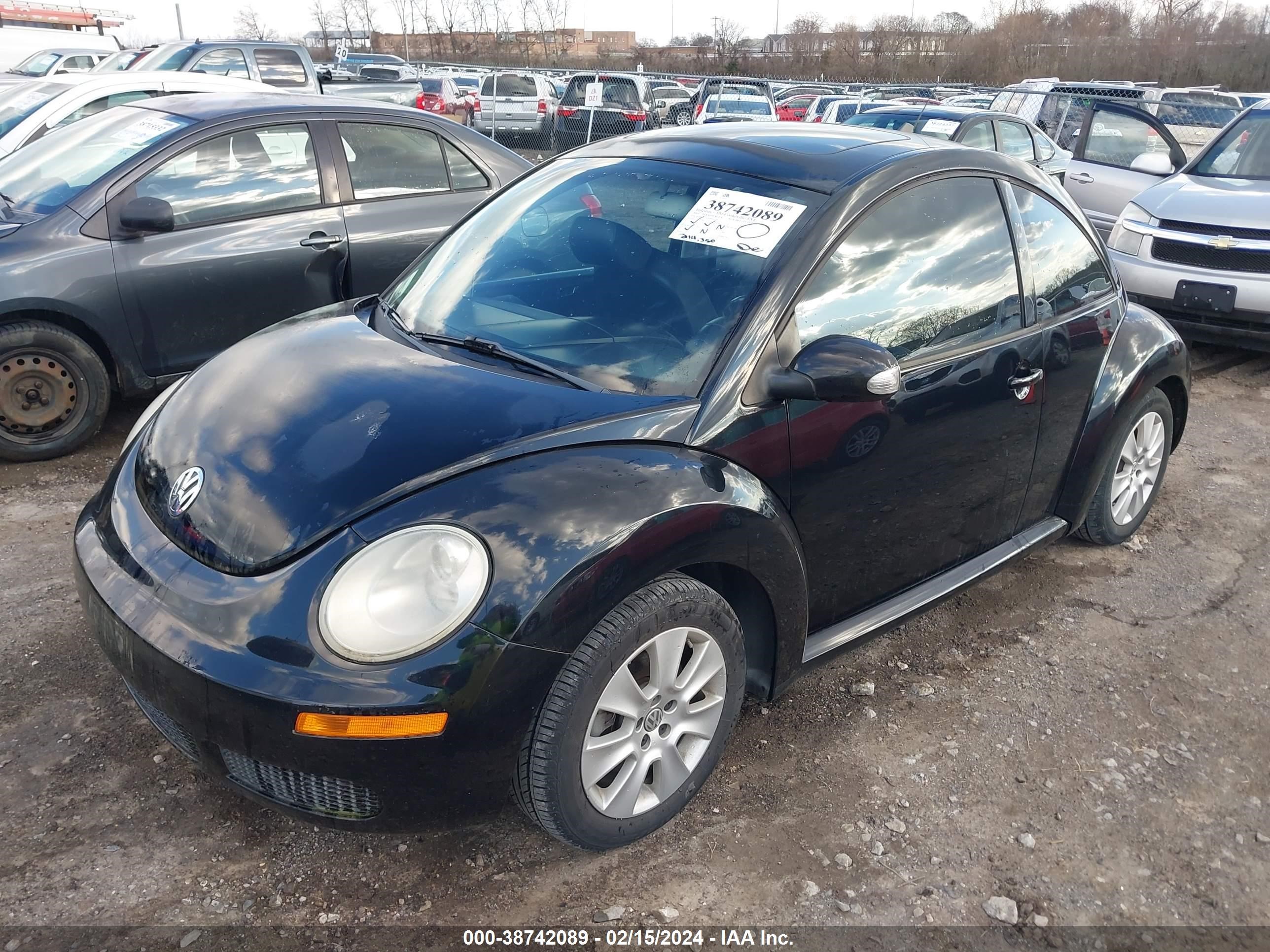 Photo 5 VIN: 3VWRW31CX9M514266 - VOLKSWAGEN BEETLE 