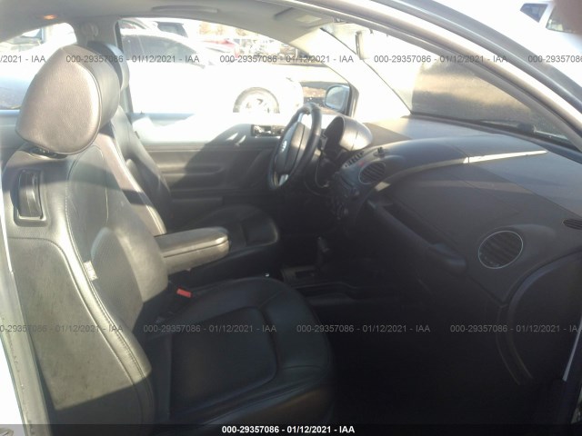 Photo 4 VIN: 3VWRW3AG0AM014690 - VOLKSWAGEN NEW BEETLE COUPE 