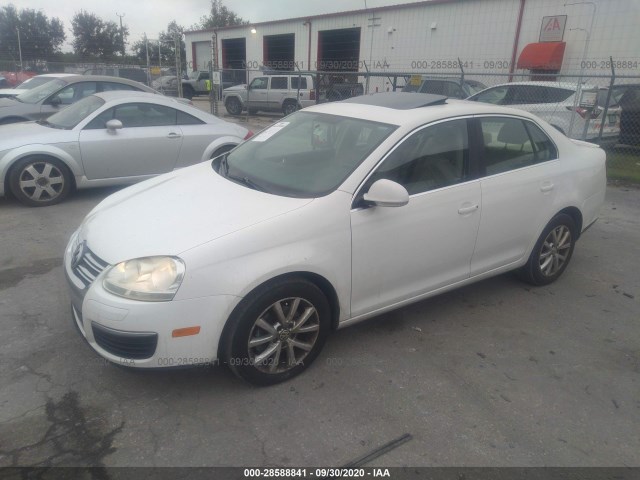 Photo 1 VIN: 3VWRX7AJ0AM058897 - VOLKSWAGEN JETTA SEDAN 