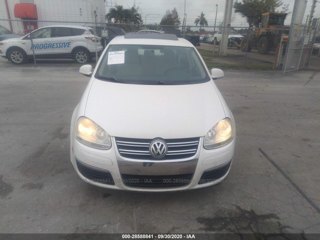 Photo 5 VIN: 3VWRX7AJ0AM058897 - VOLKSWAGEN JETTA SEDAN 