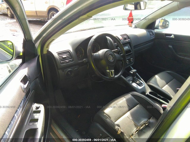 Photo 4 VIN: 3VWRX7AJ1AM051909 - VOLKSWAGEN JETTA SEDAN 