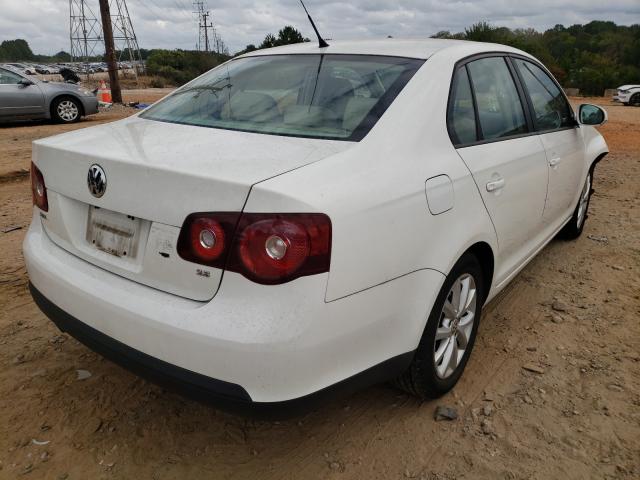 Photo 3 VIN: 3VWRX7AJ1AM136720 - VOLKSWAGEN JETTA SE 