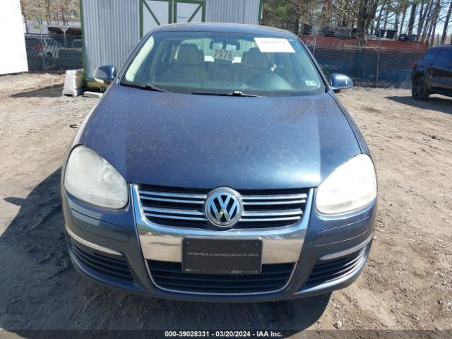 Photo 5 VIN: 3VWRX7AJ2AM008891 - VOLKSWAGEN JETTA 