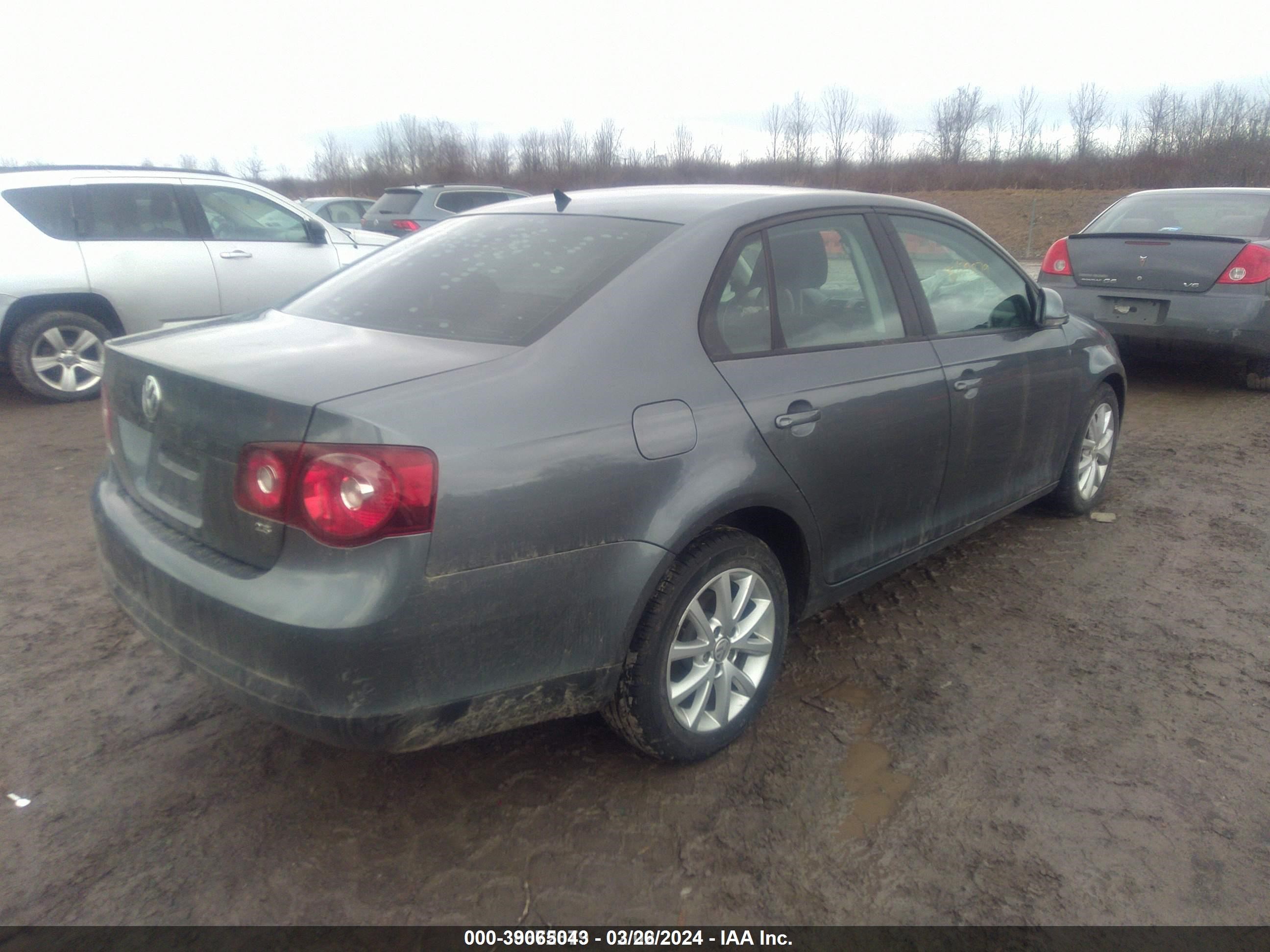 Photo 3 VIN: 3VWRX7AJ3AM127176 - VOLKSWAGEN JETTA 