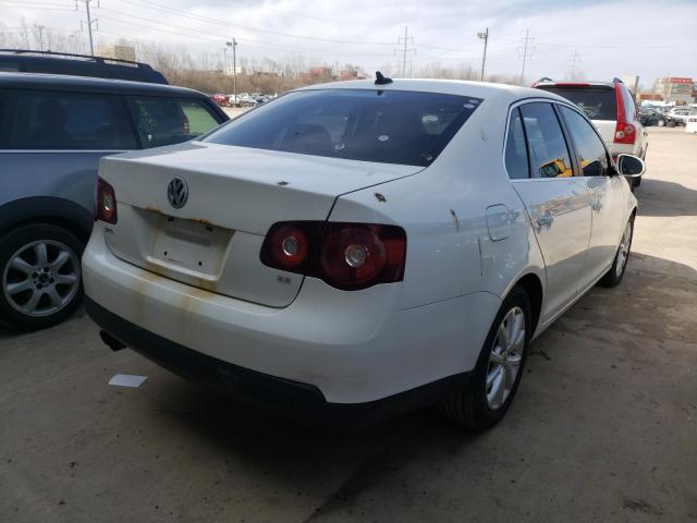 Photo 3 VIN: 3VWRX7AJ4AM055503 - VOLKSWAGEN JETTA SE 