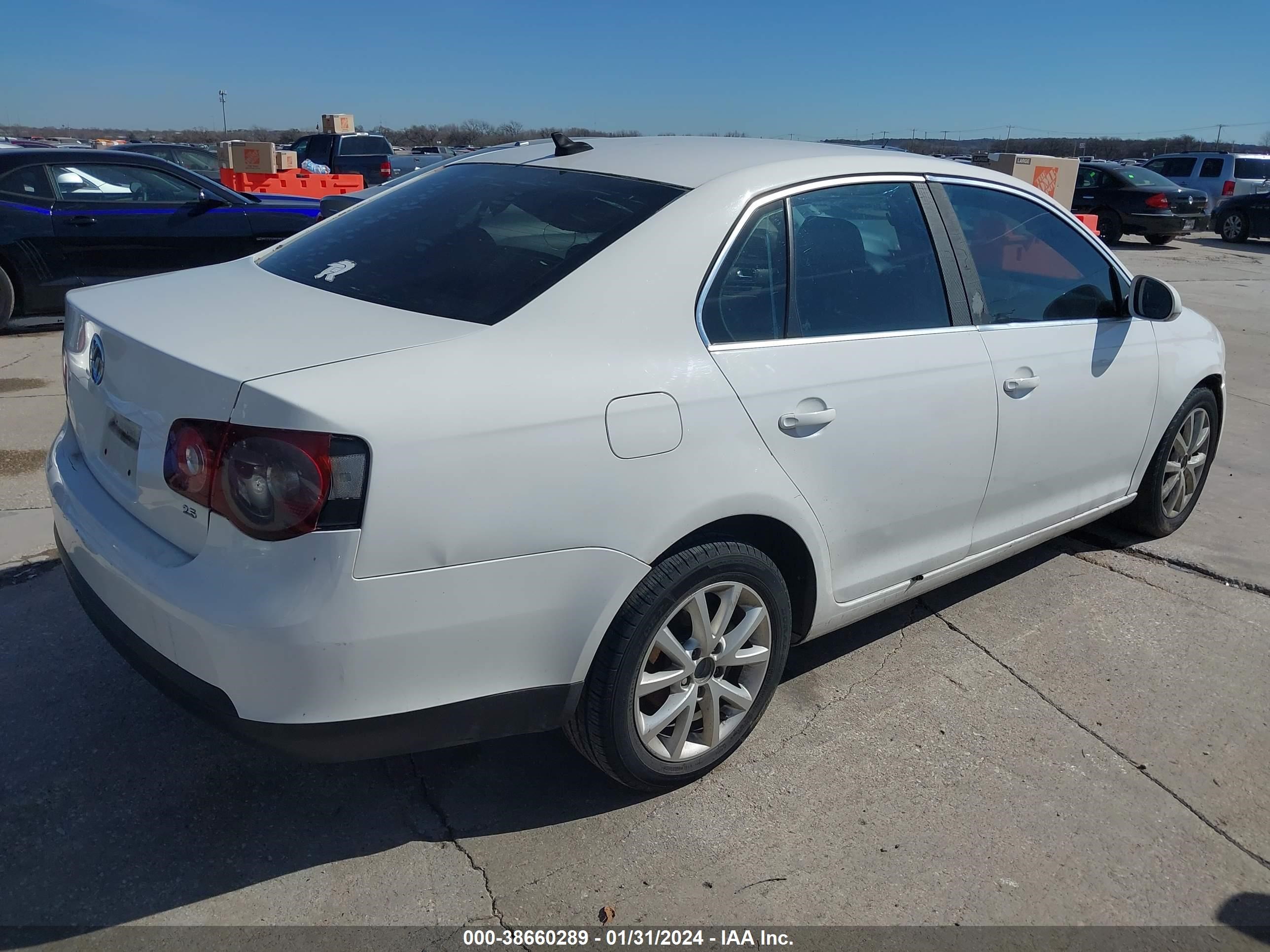 Photo 3 VIN: 3VWRX7AJ4AM068185 - VOLKSWAGEN JETTA 