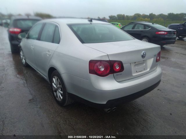 Photo 2 VIN: 3VWRX7AJ5AM021408 - VOLKSWAGEN JETTA SEDAN 