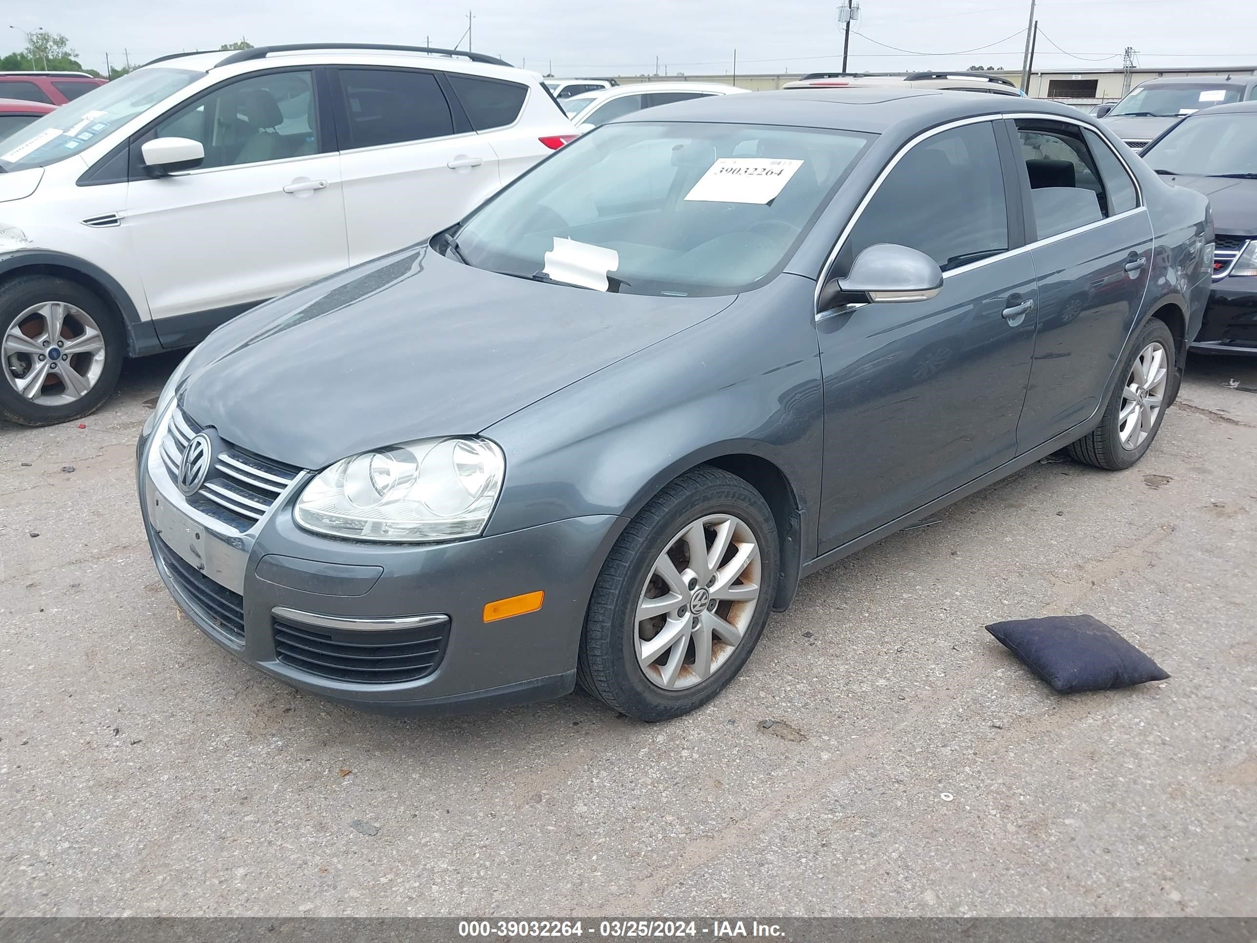 Photo 1 VIN: 3VWRX7AJ7AM068066 - VOLKSWAGEN JETTA 