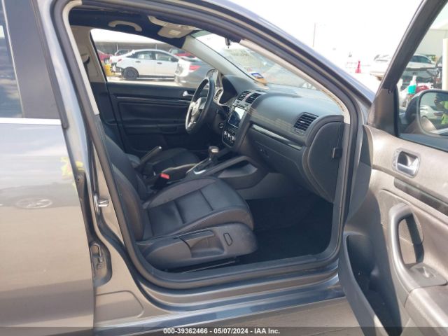 Photo 4 VIN: 3VWRX7AJ8AM036355 - VOLKSWAGEN JETTA 