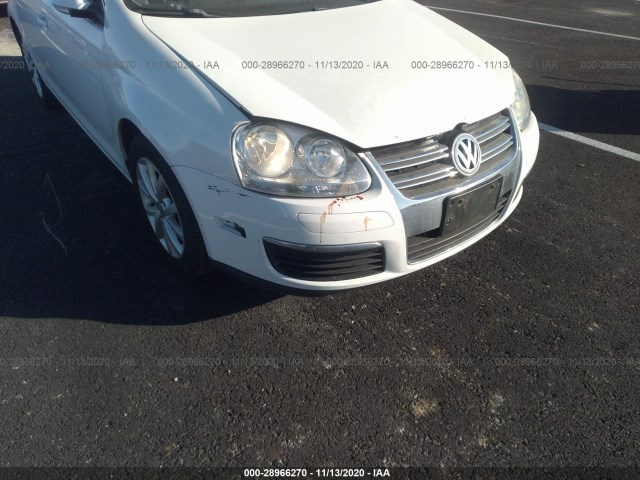 Photo 5 VIN: 3VWRX7AJXAM069034 - VOLKSWAGEN JETTA SEDAN 