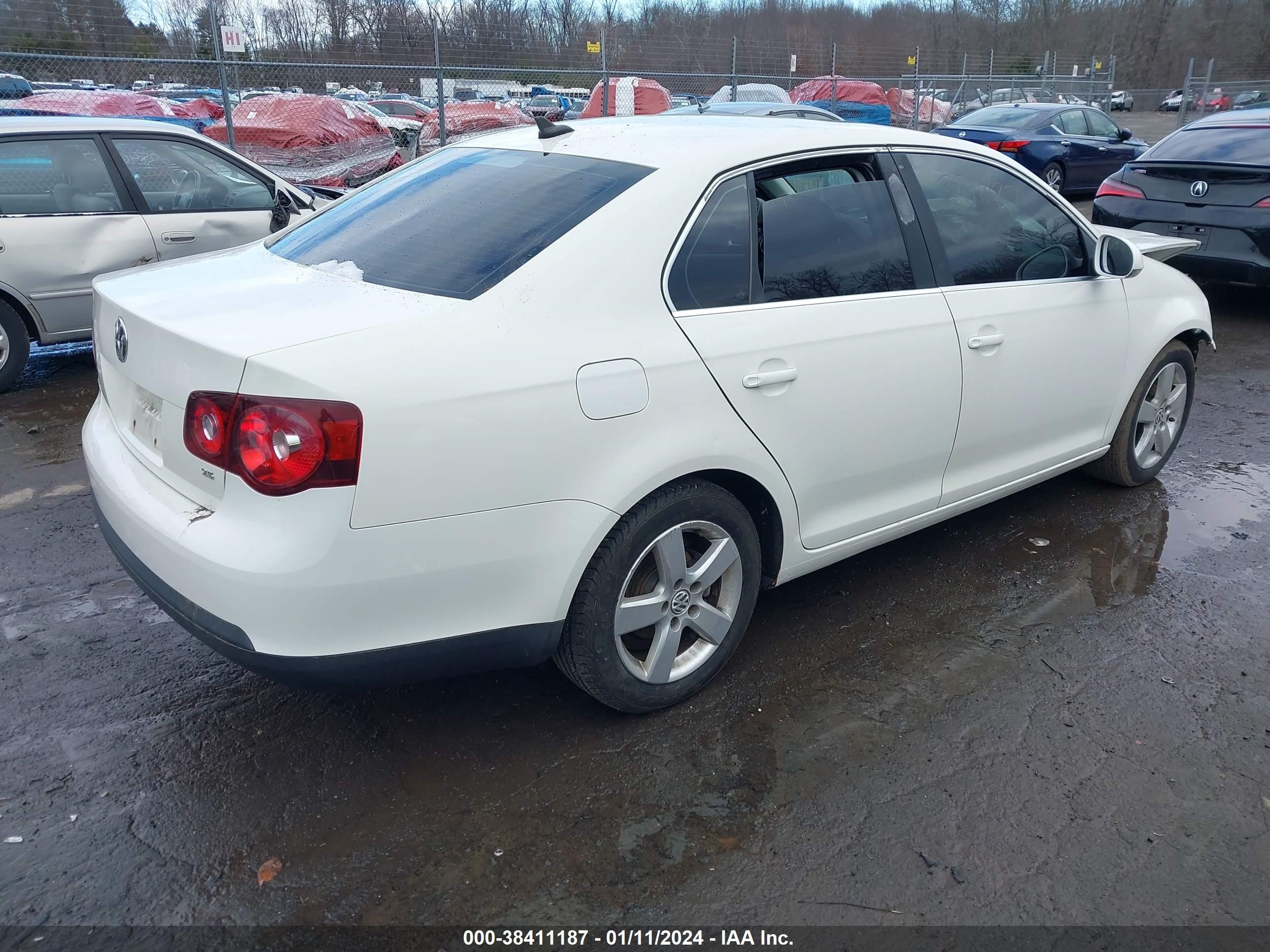 Photo 3 VIN: 3VWRZ71K28M036901 - VOLKSWAGEN JETTA 